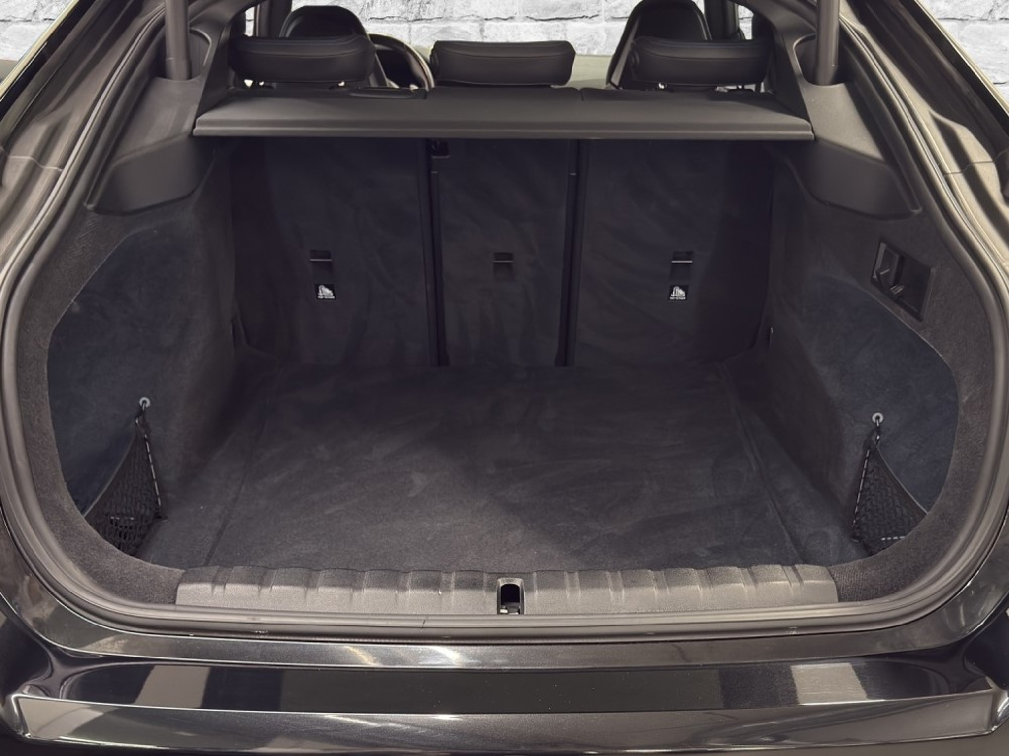 listing desktop thumbnail image 16