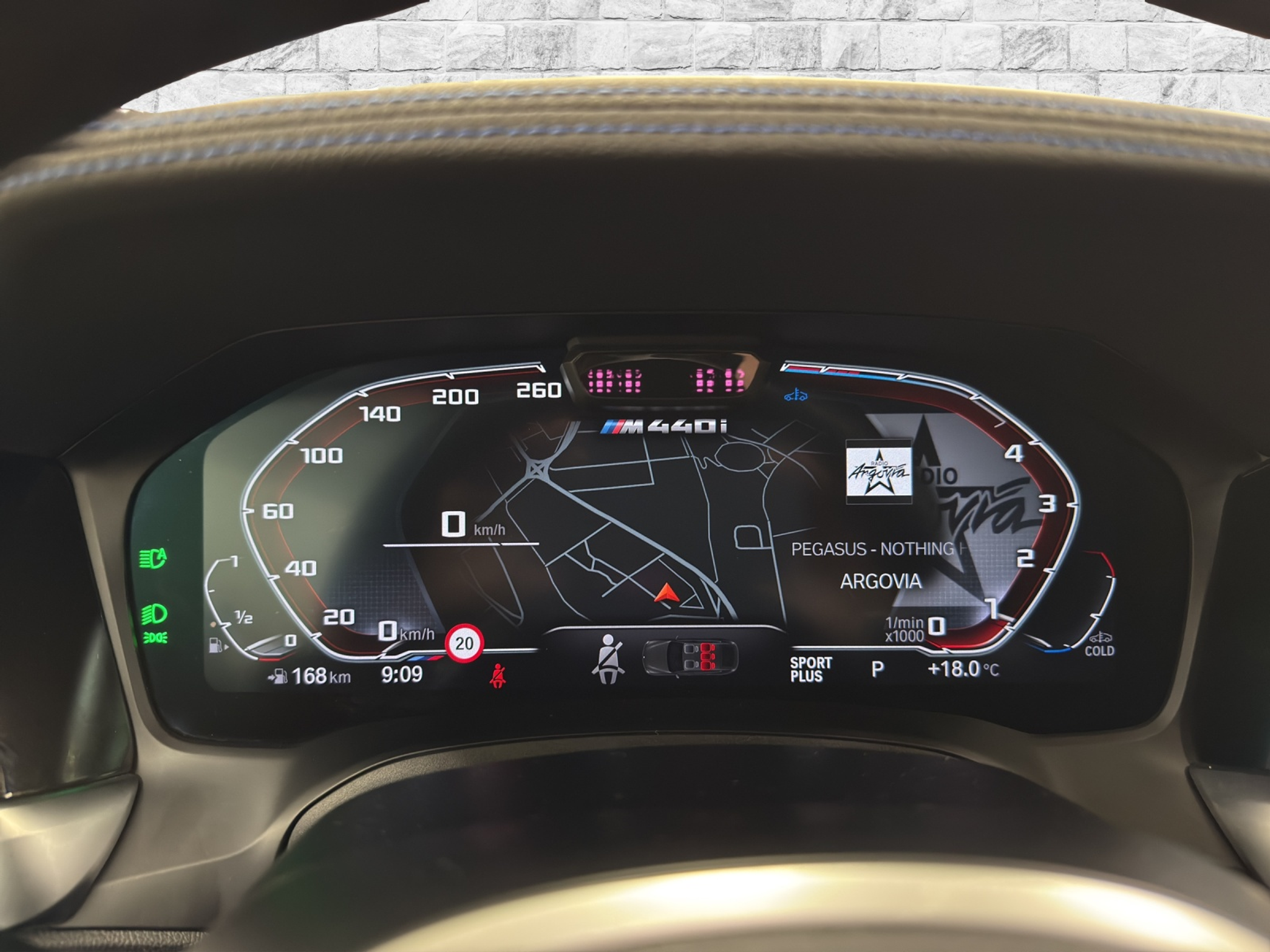 listing desktop thumbnail image 10