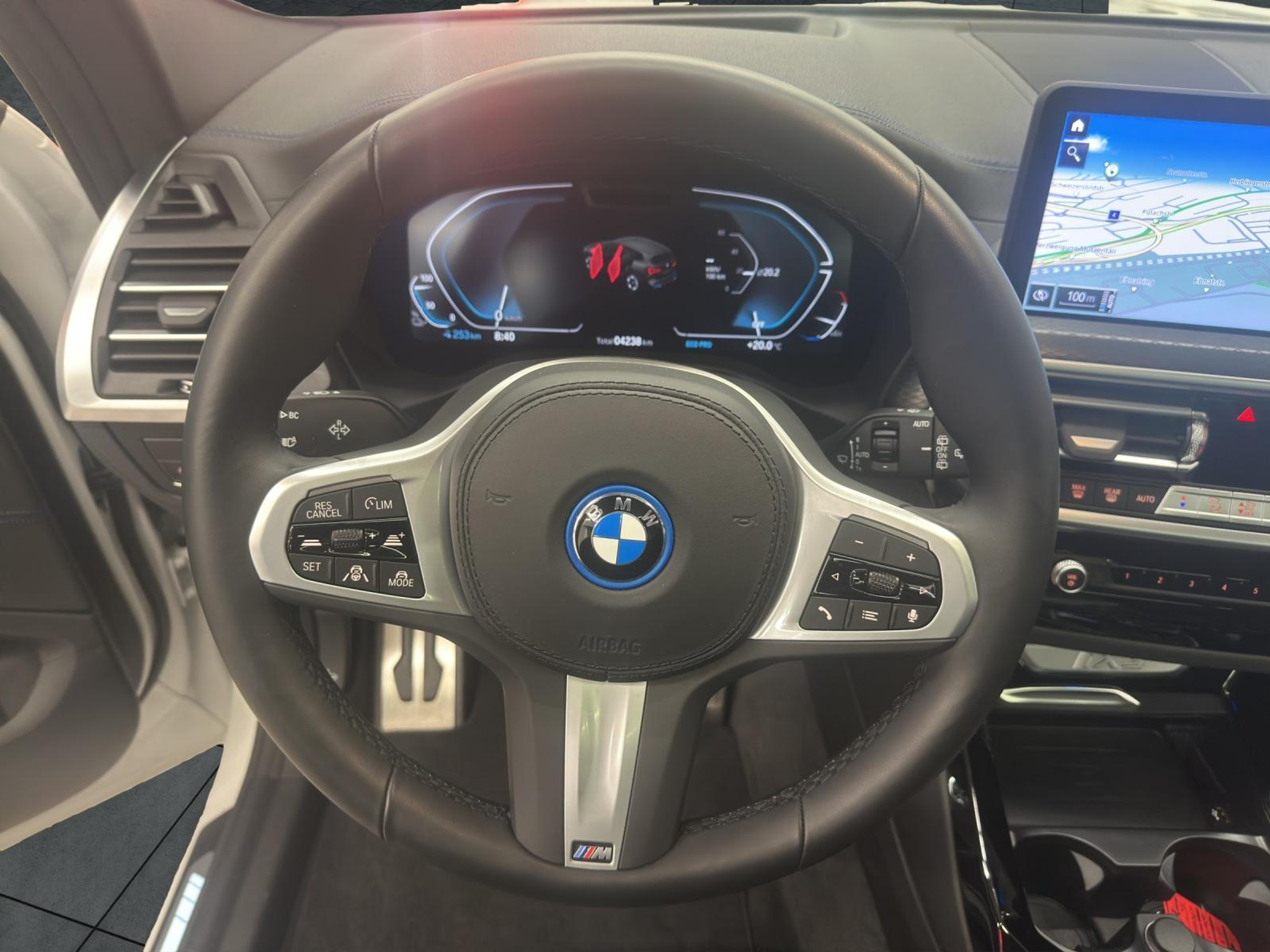 listing desktop thumbnail image 11