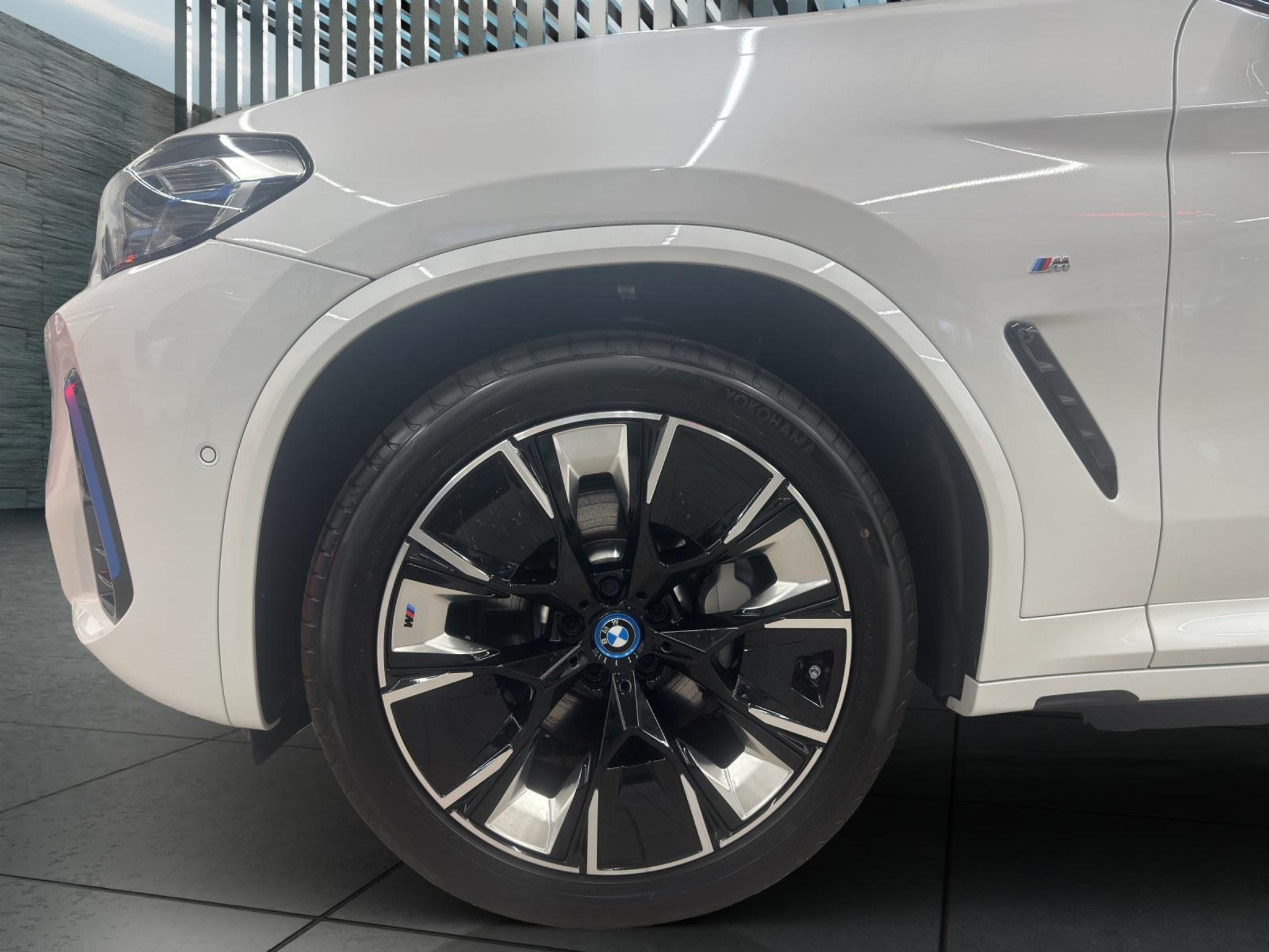 listing desktop thumbnail image 9