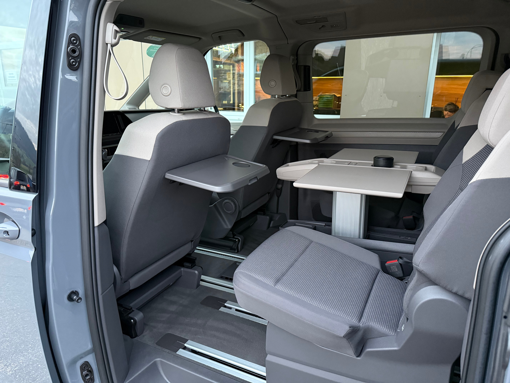 listing desktop thumbnail image 21