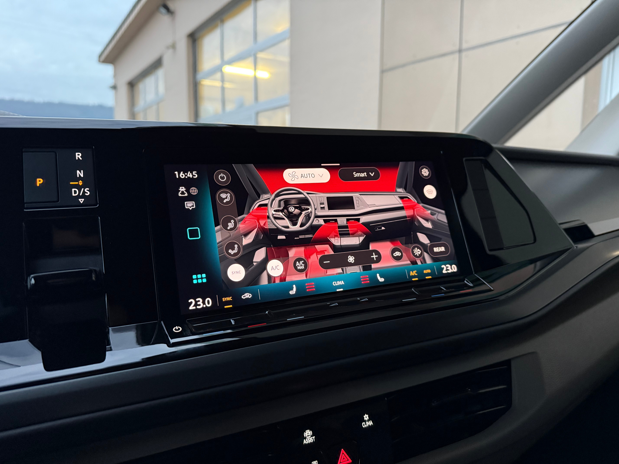 listing desktop thumbnail image 16