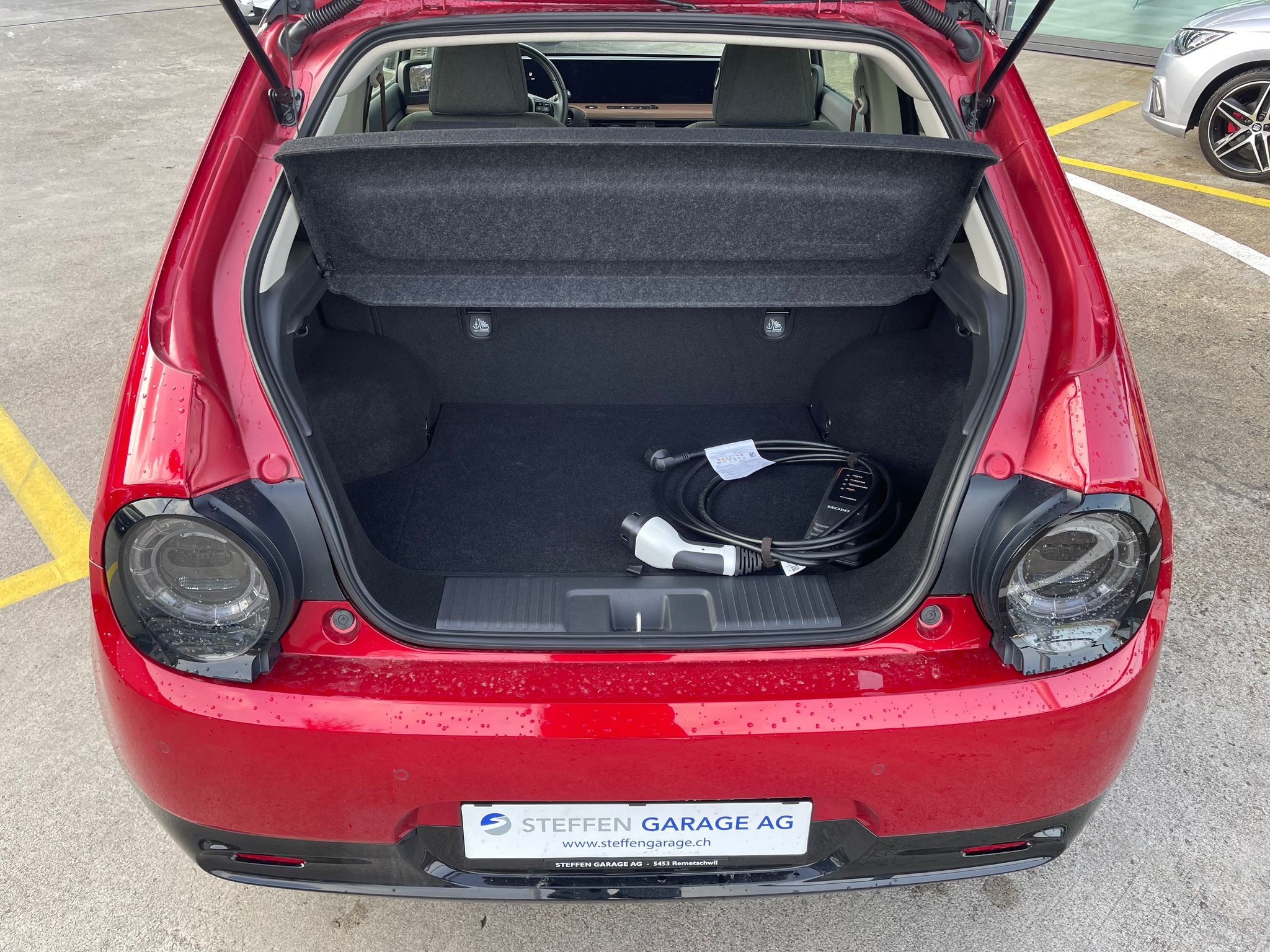 listing desktop thumbnail image 19