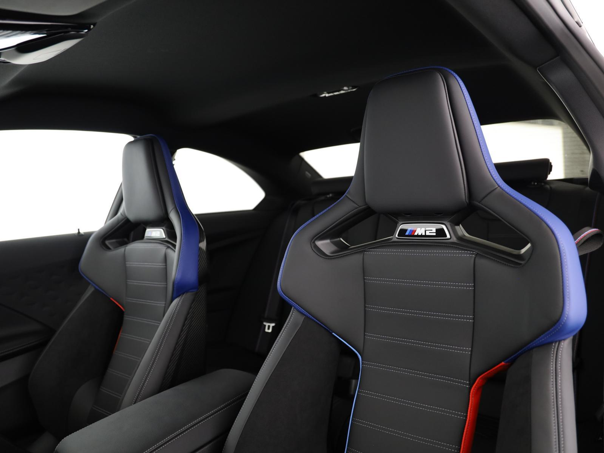 listing desktop thumbnail image 8