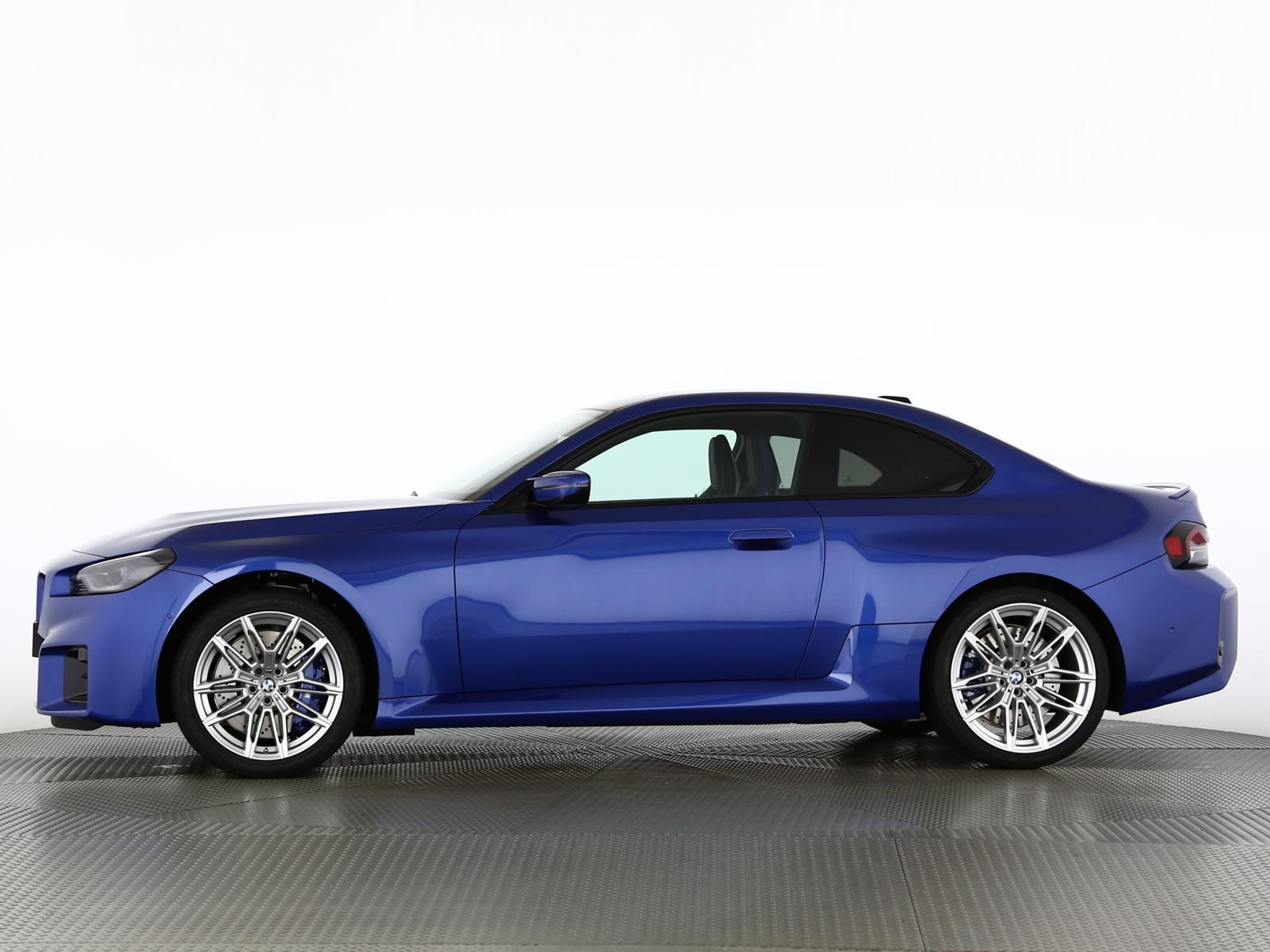 listing desktop thumbnail image 2