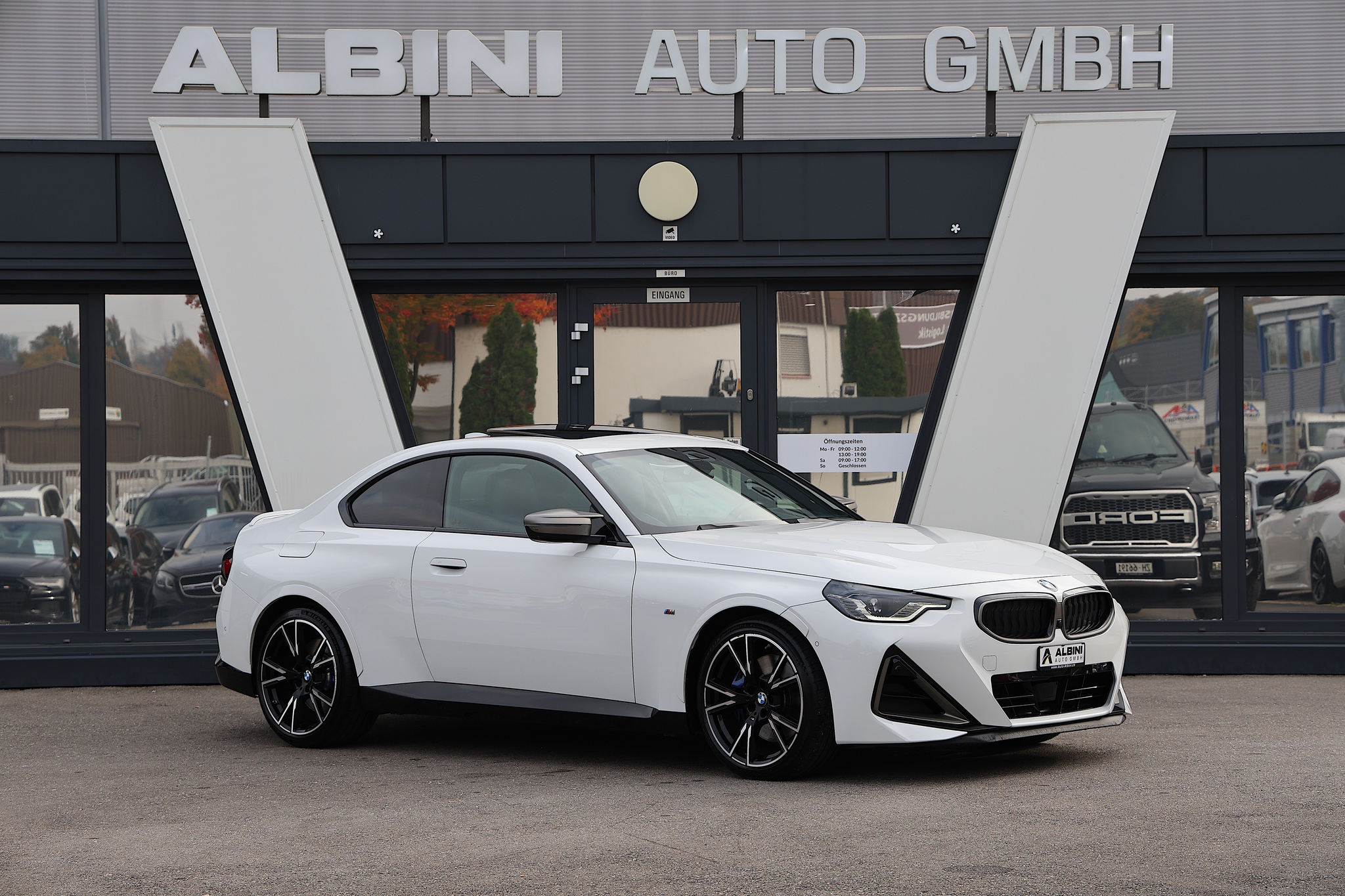 listing desktop thumbnail image 1