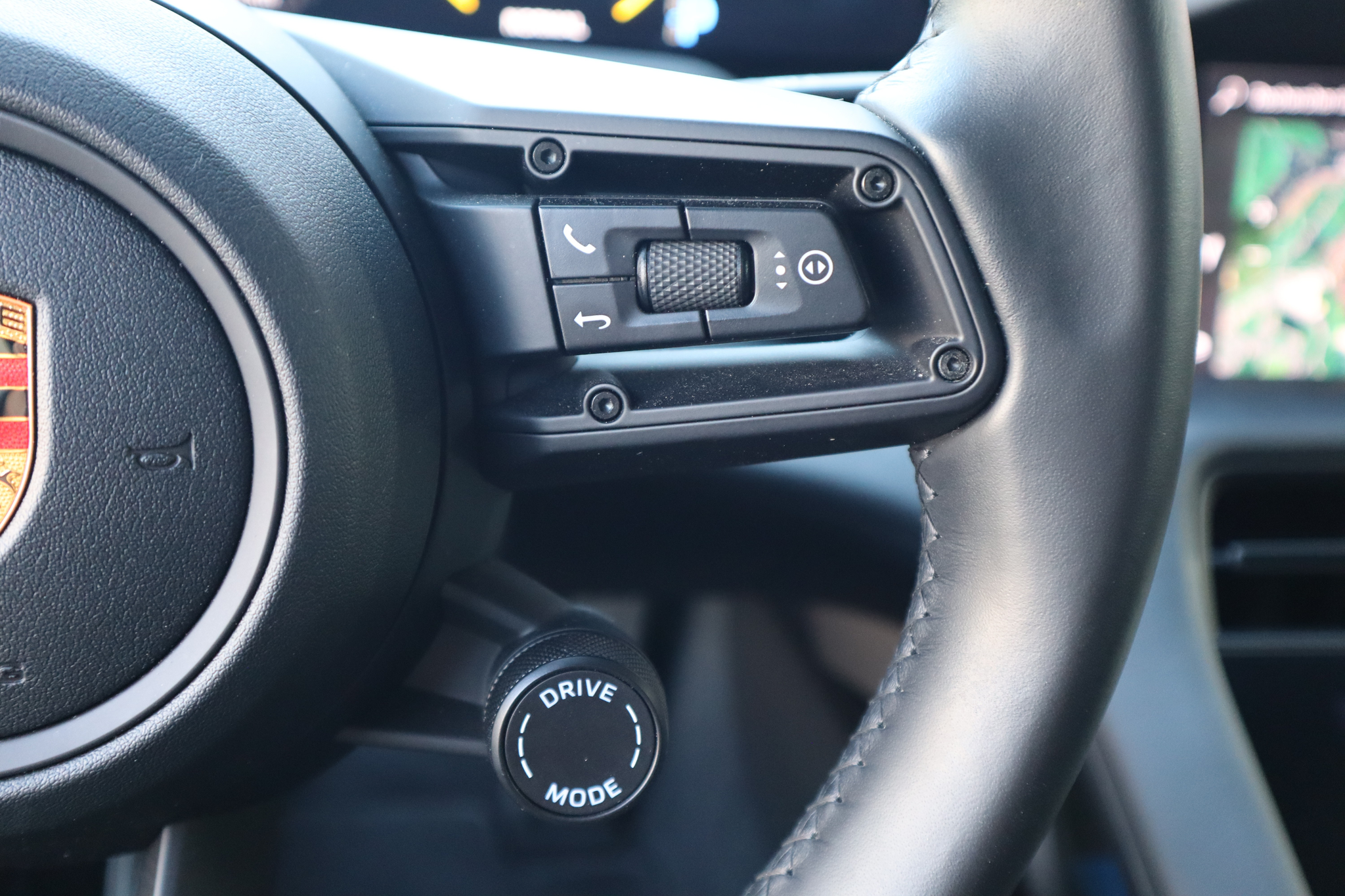 listing desktop thumbnail image 21