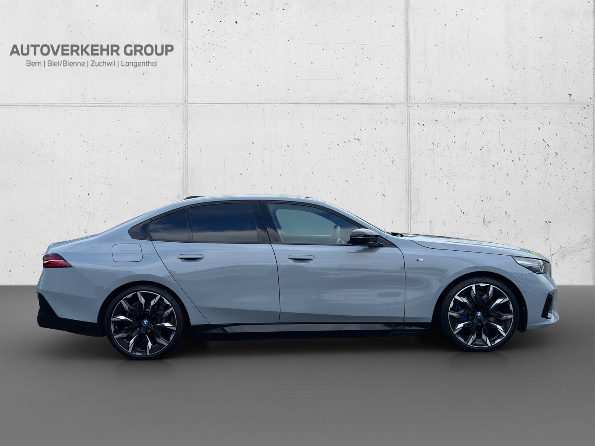 listing desktop thumbnail image 6