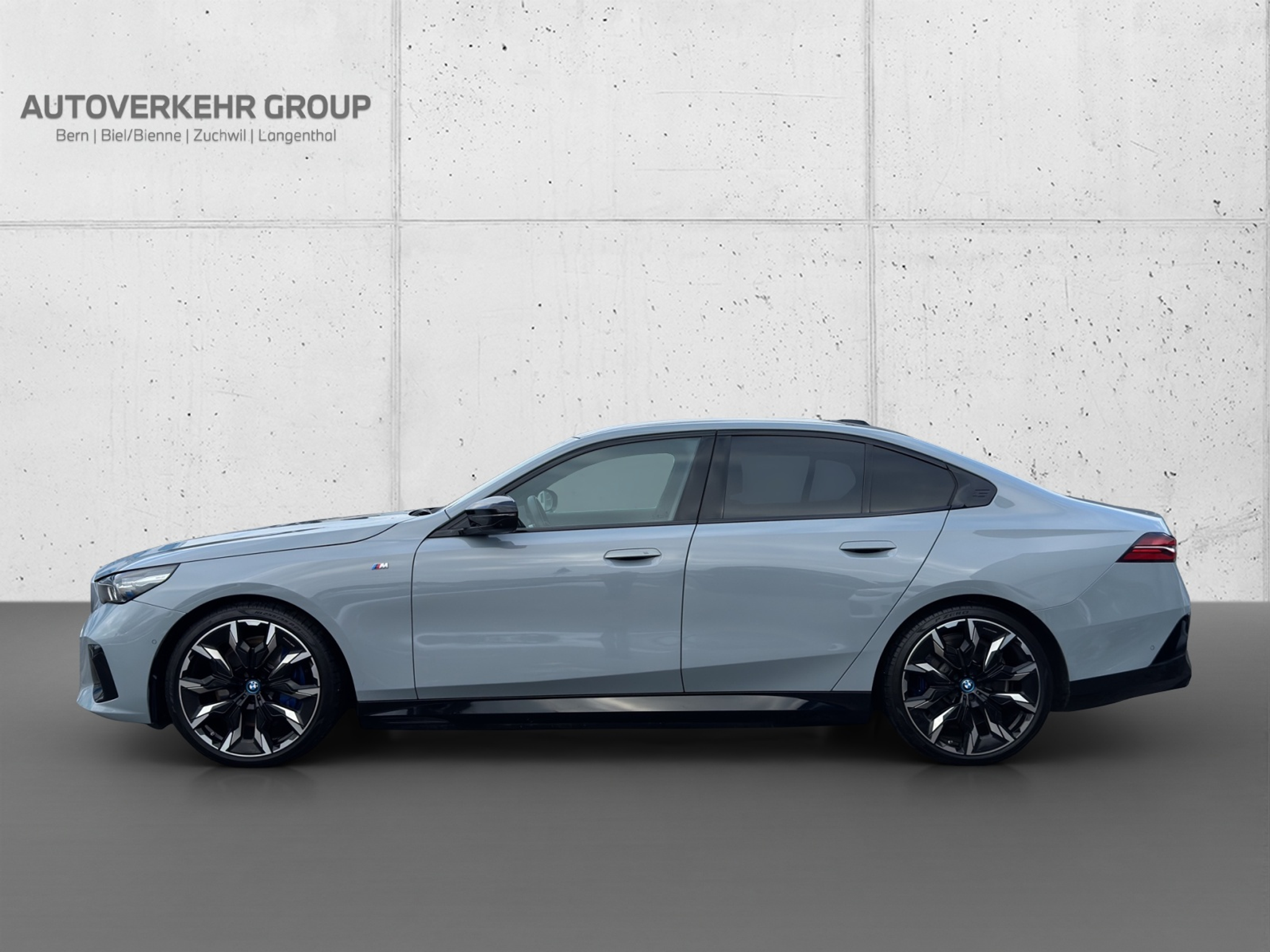 listing desktop thumbnail image 2