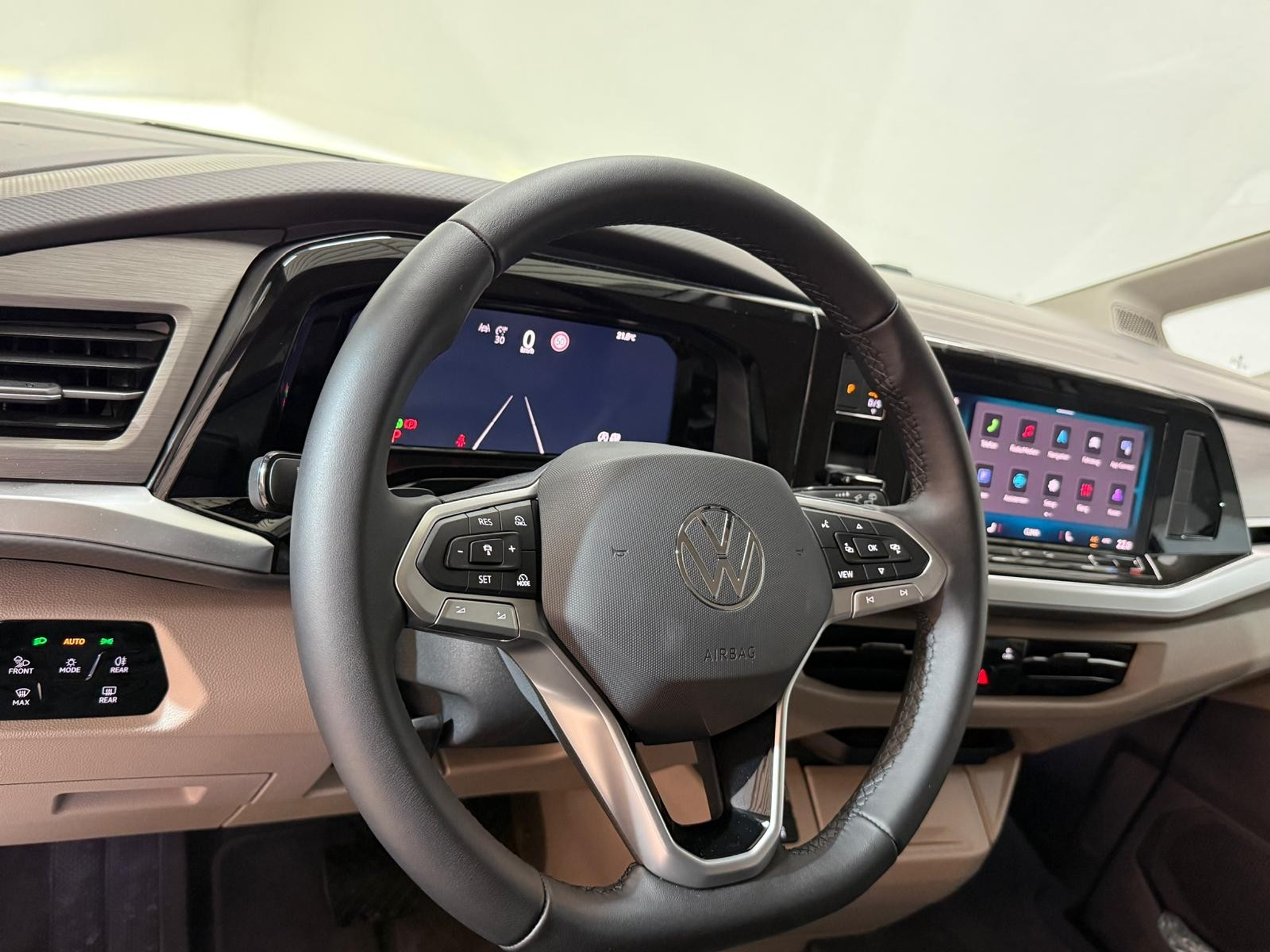 listing desktop thumbnail image 6