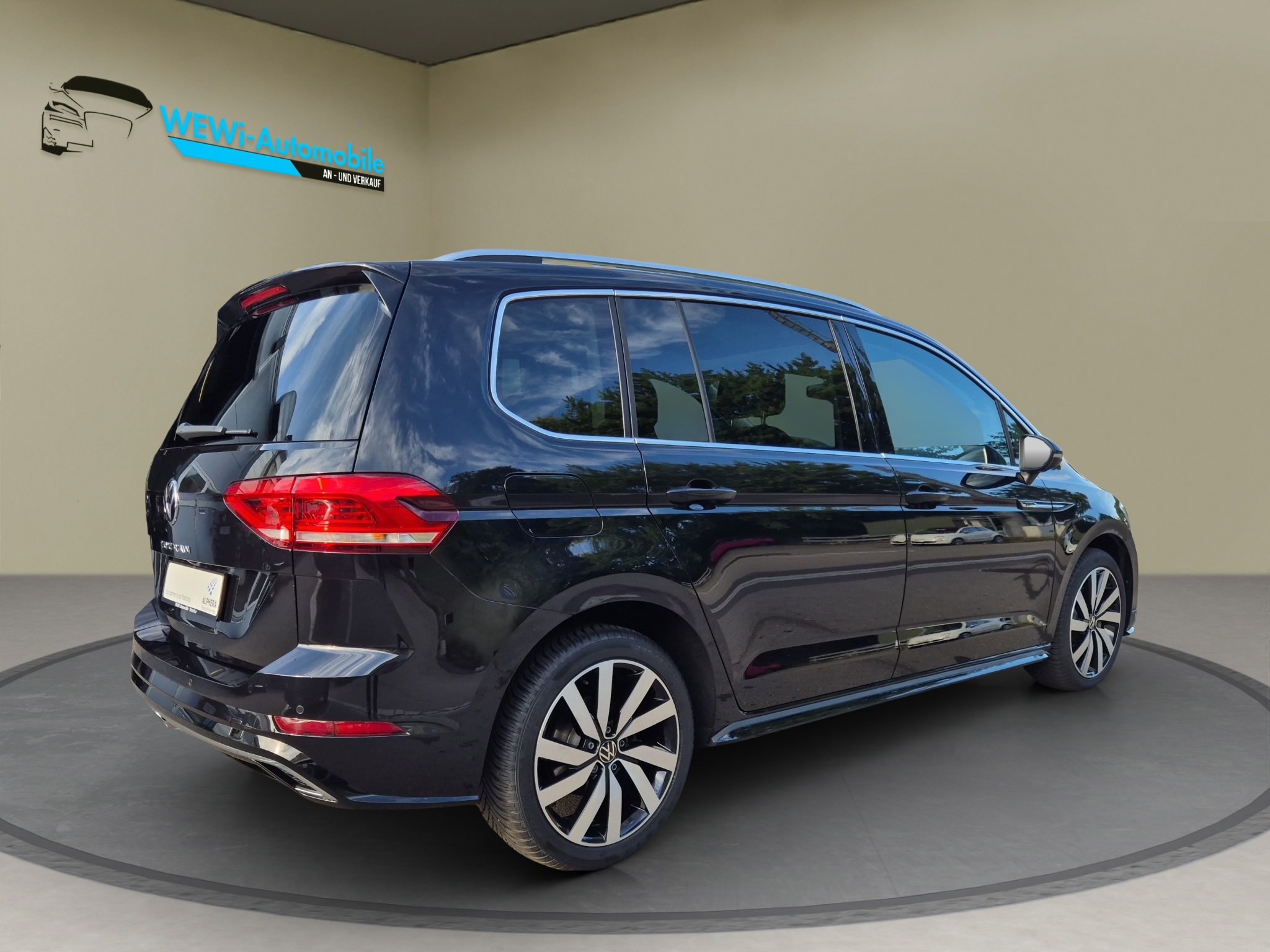 listing desktop thumbnail image 4