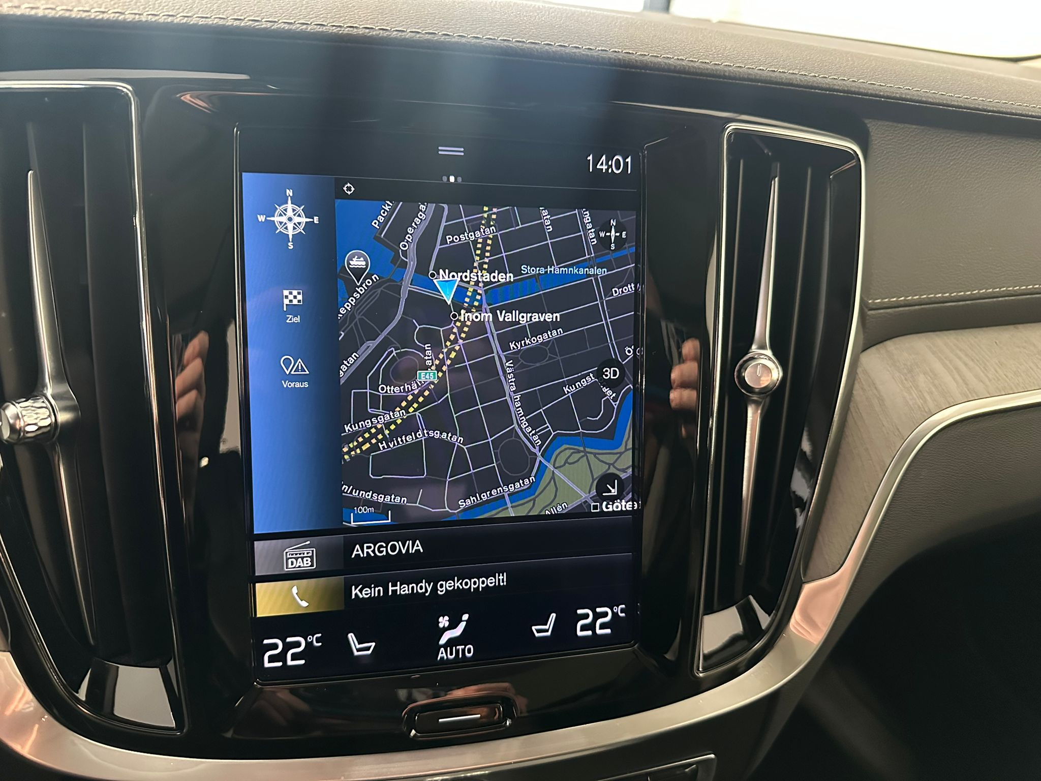 listing desktop thumbnail image 7