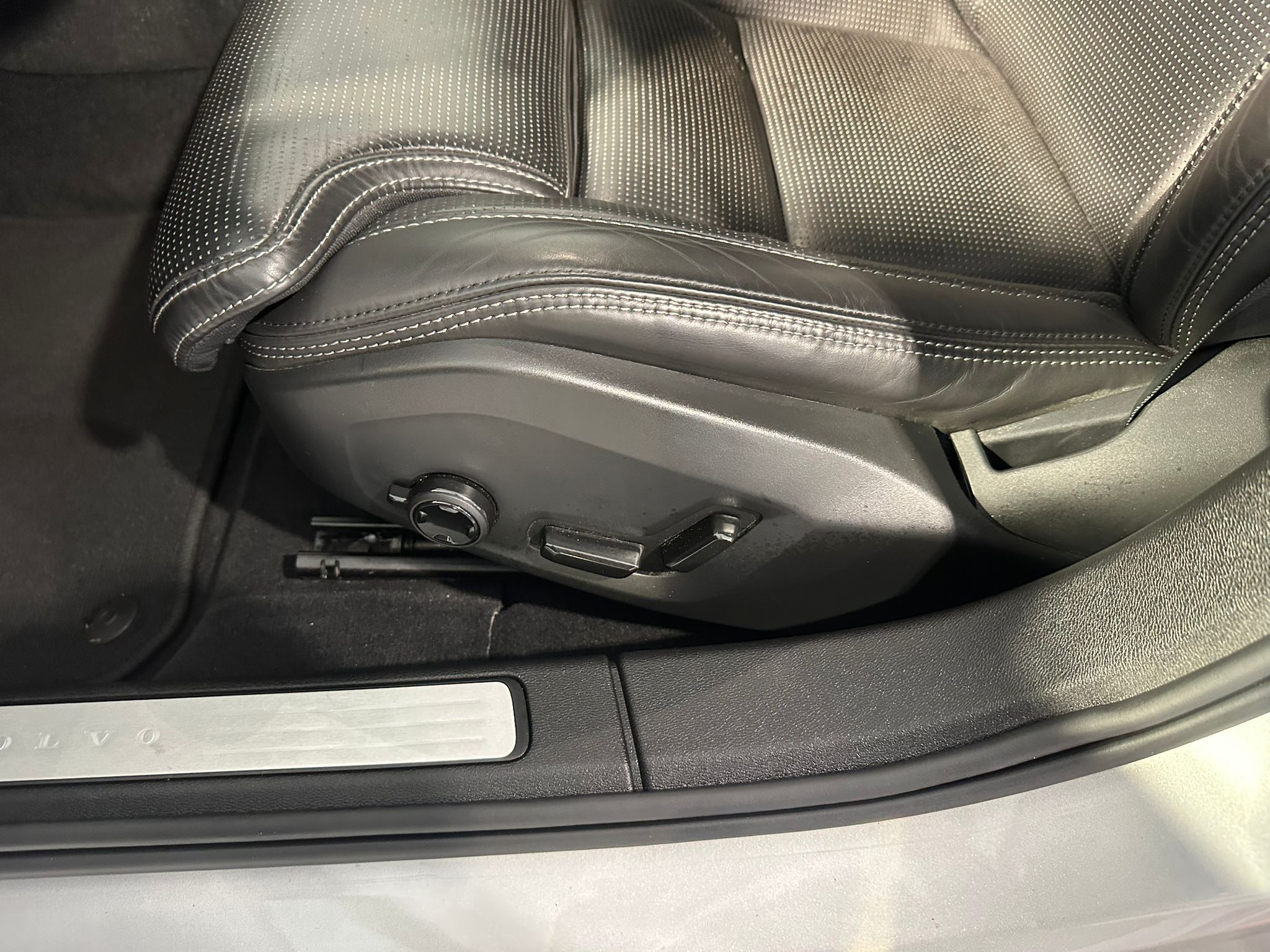 listing desktop thumbnail image 10