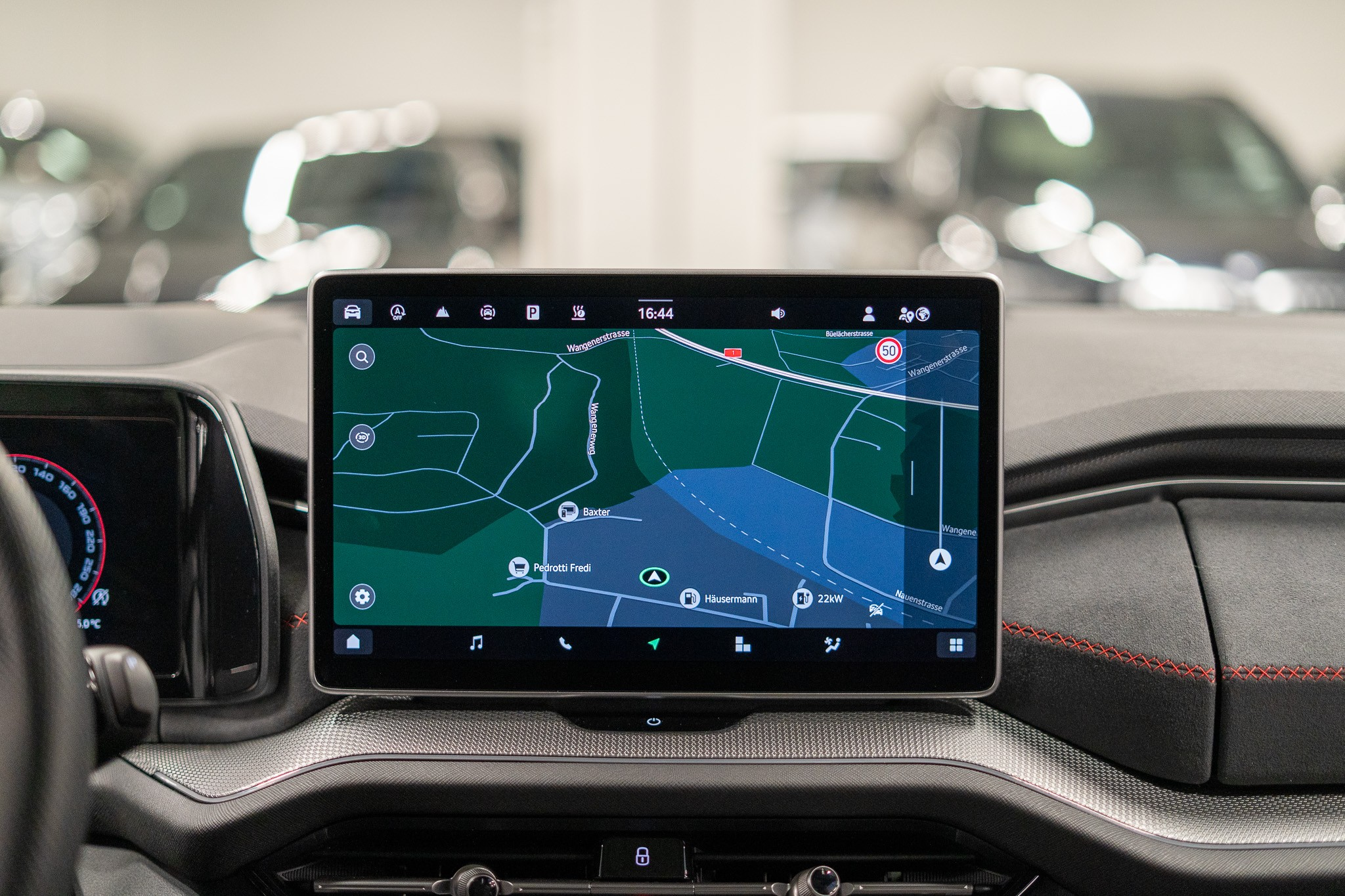 listing desktop thumbnail image 27