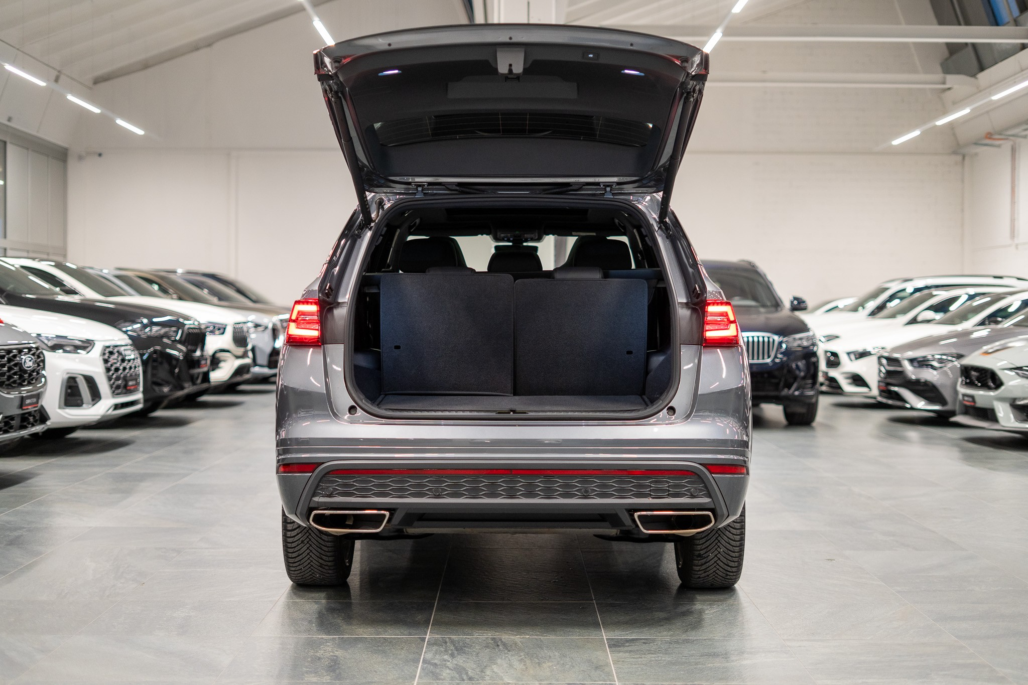 listing desktop thumbnail image 5