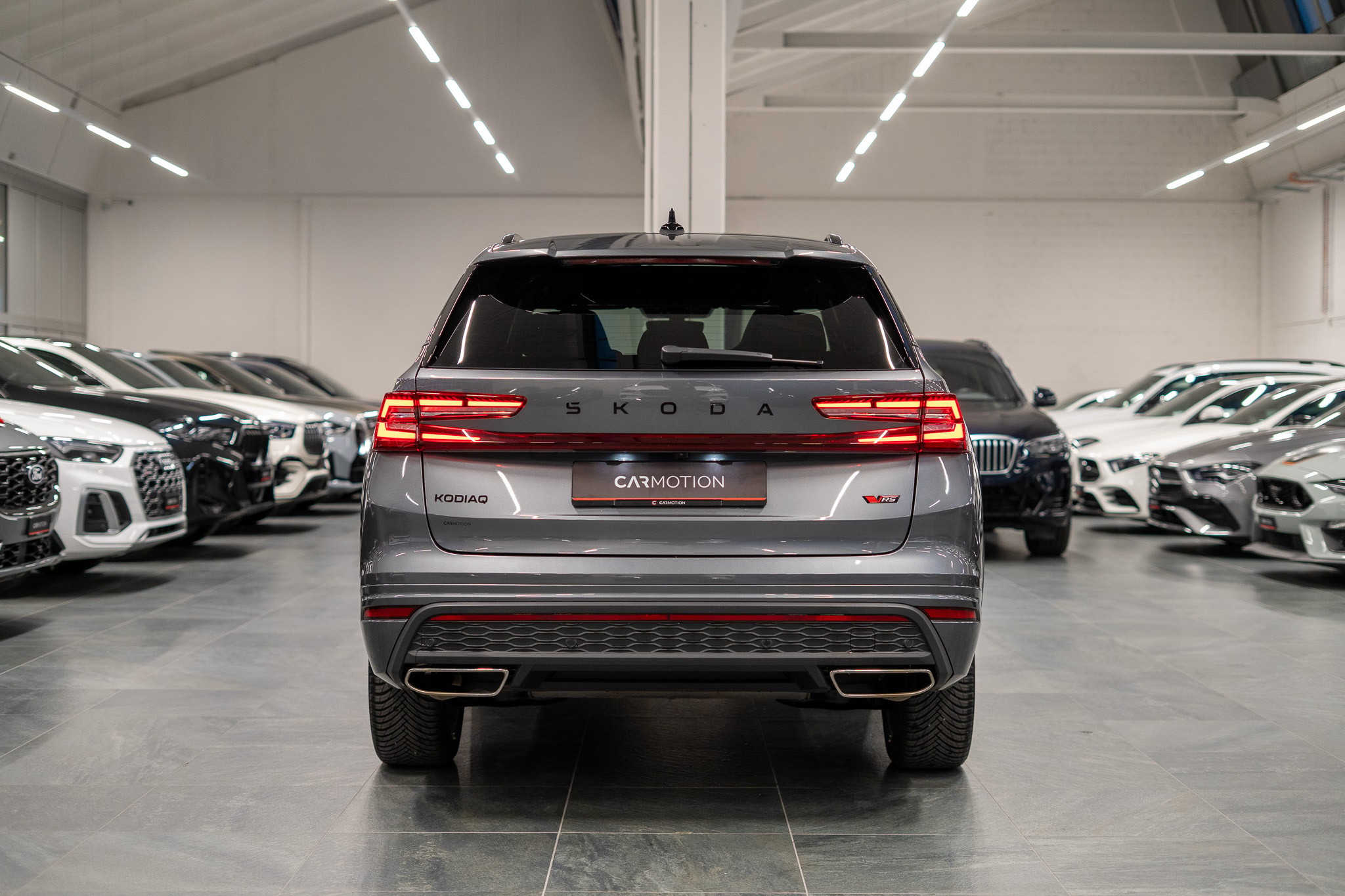 listing desktop thumbnail image 4