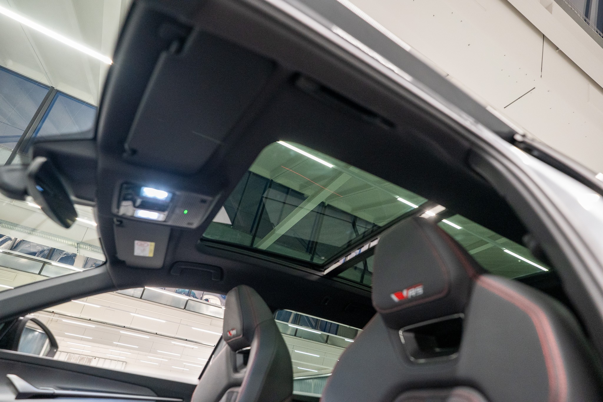 listing desktop thumbnail image 8