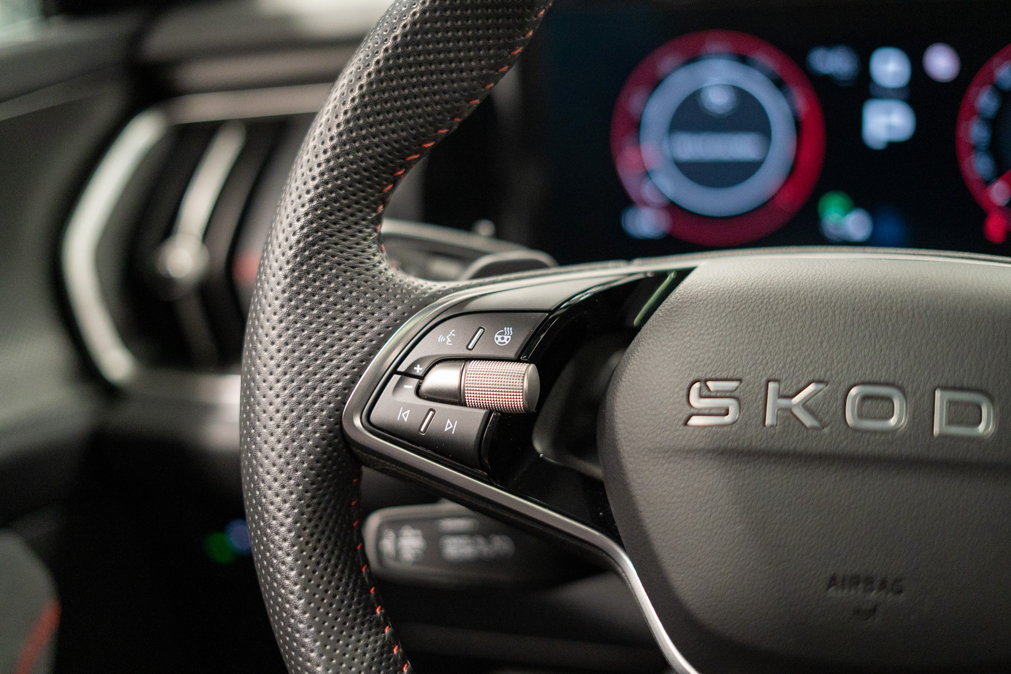 listing desktop thumbnail image 22