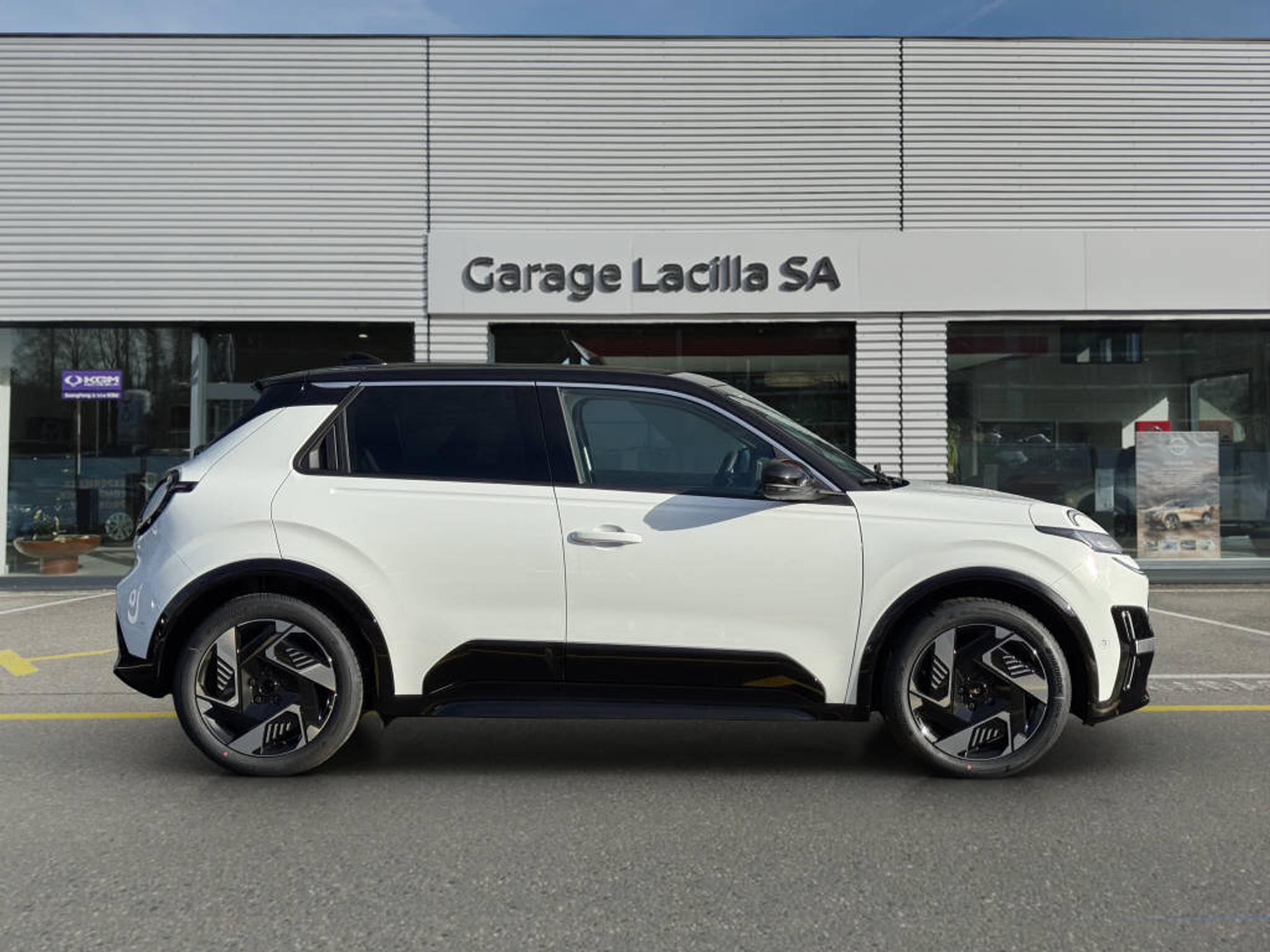 listing desktop thumbnail image 5