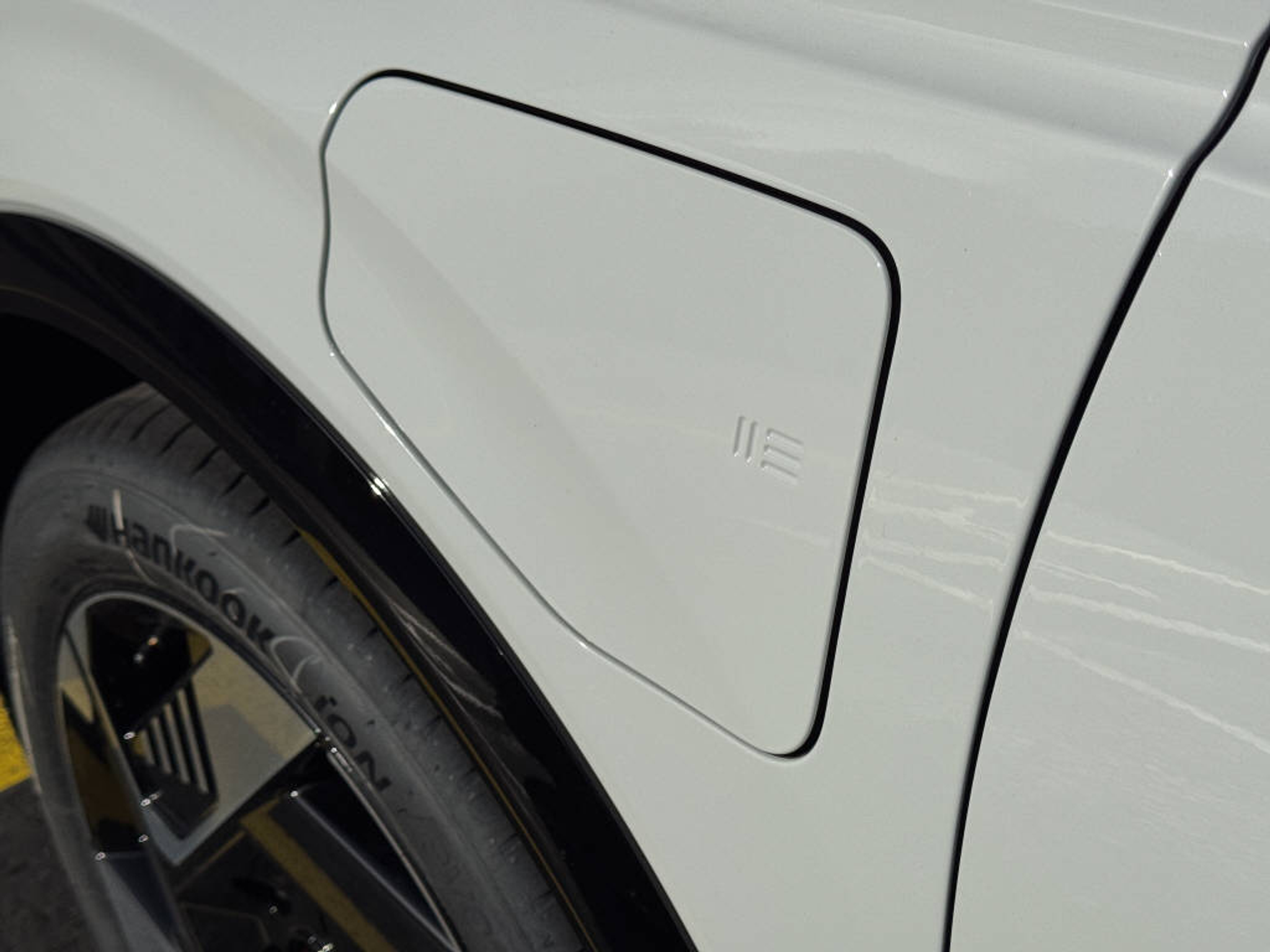 listing desktop thumbnail image 17