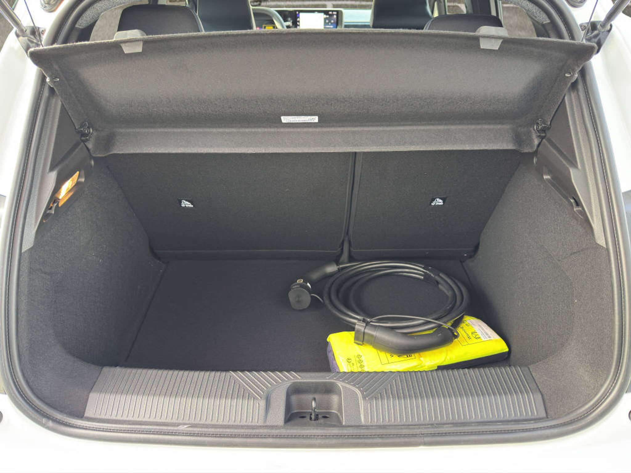 listing desktop thumbnail image 14