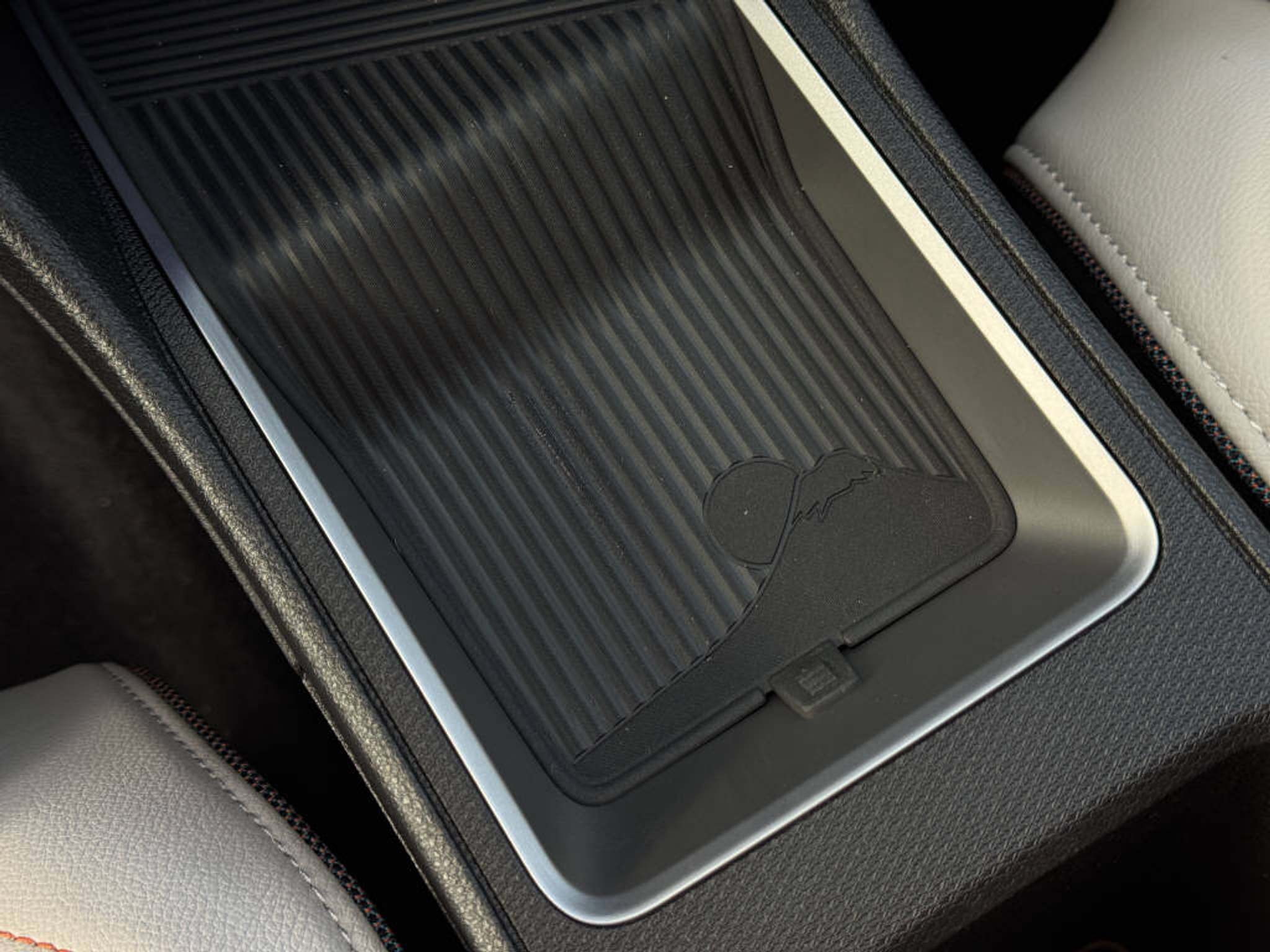 listing desktop thumbnail image 18