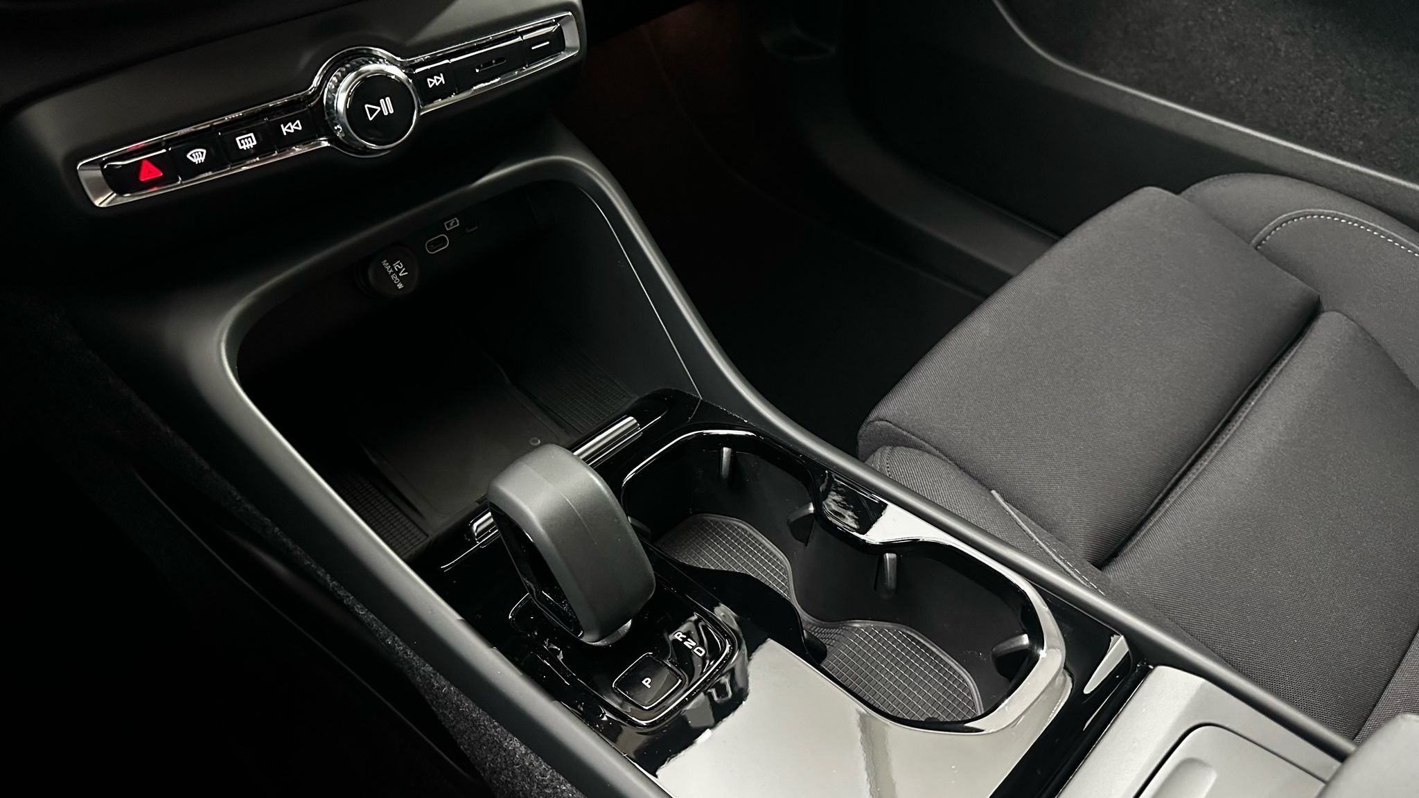 listing desktop thumbnail image 9