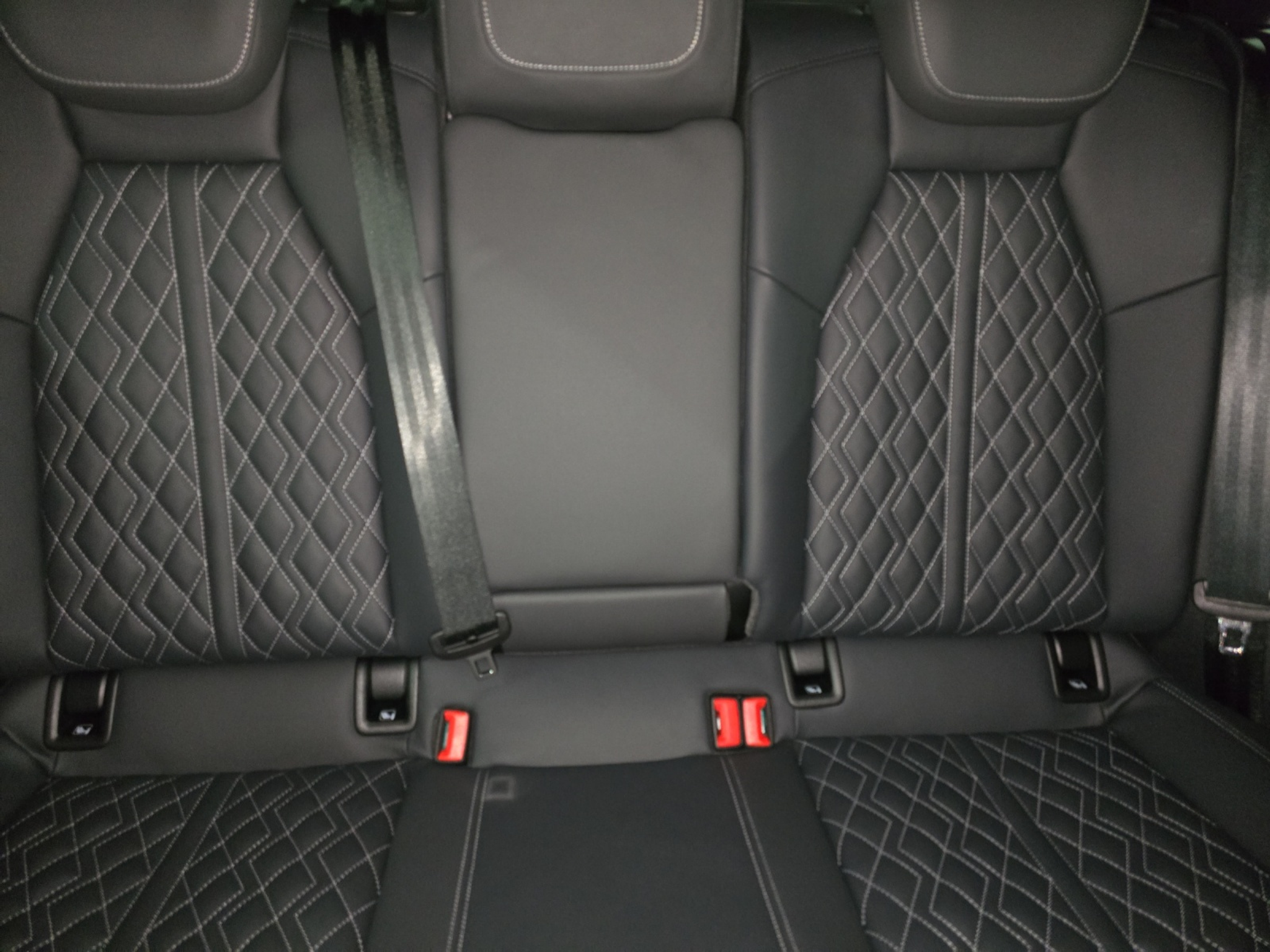 listing desktop thumbnail image 7