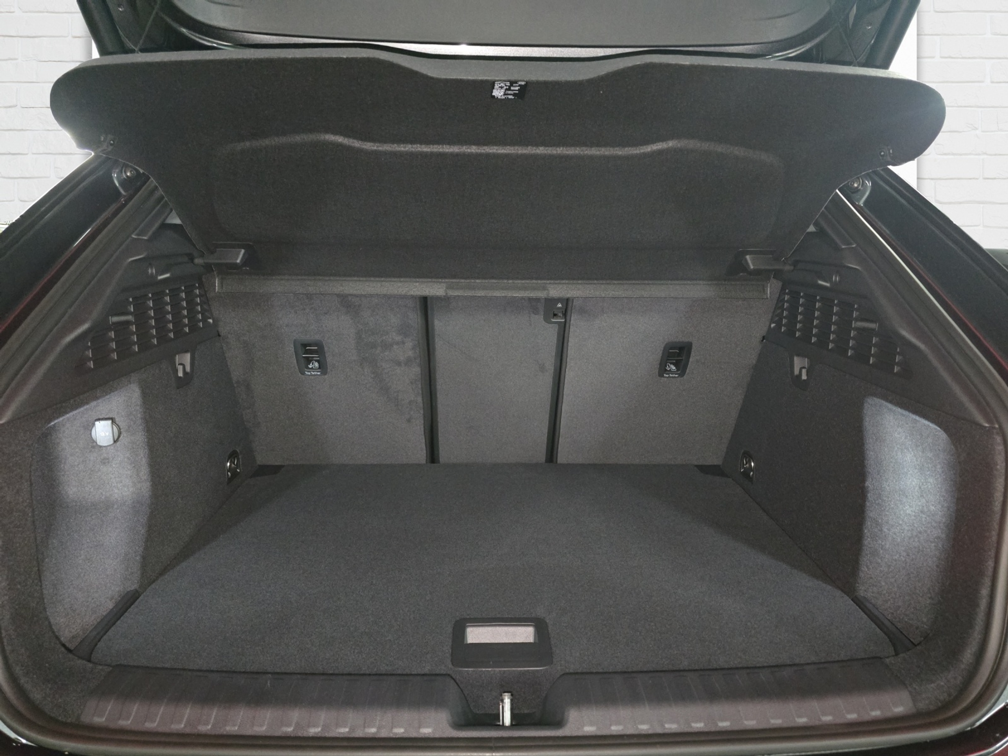 listing desktop thumbnail image 9