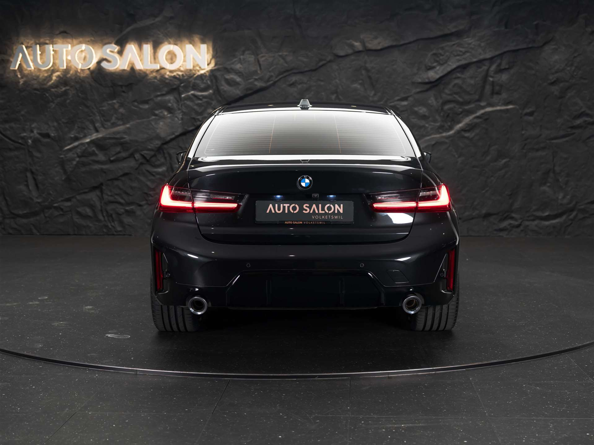 listing desktop thumbnail image 3