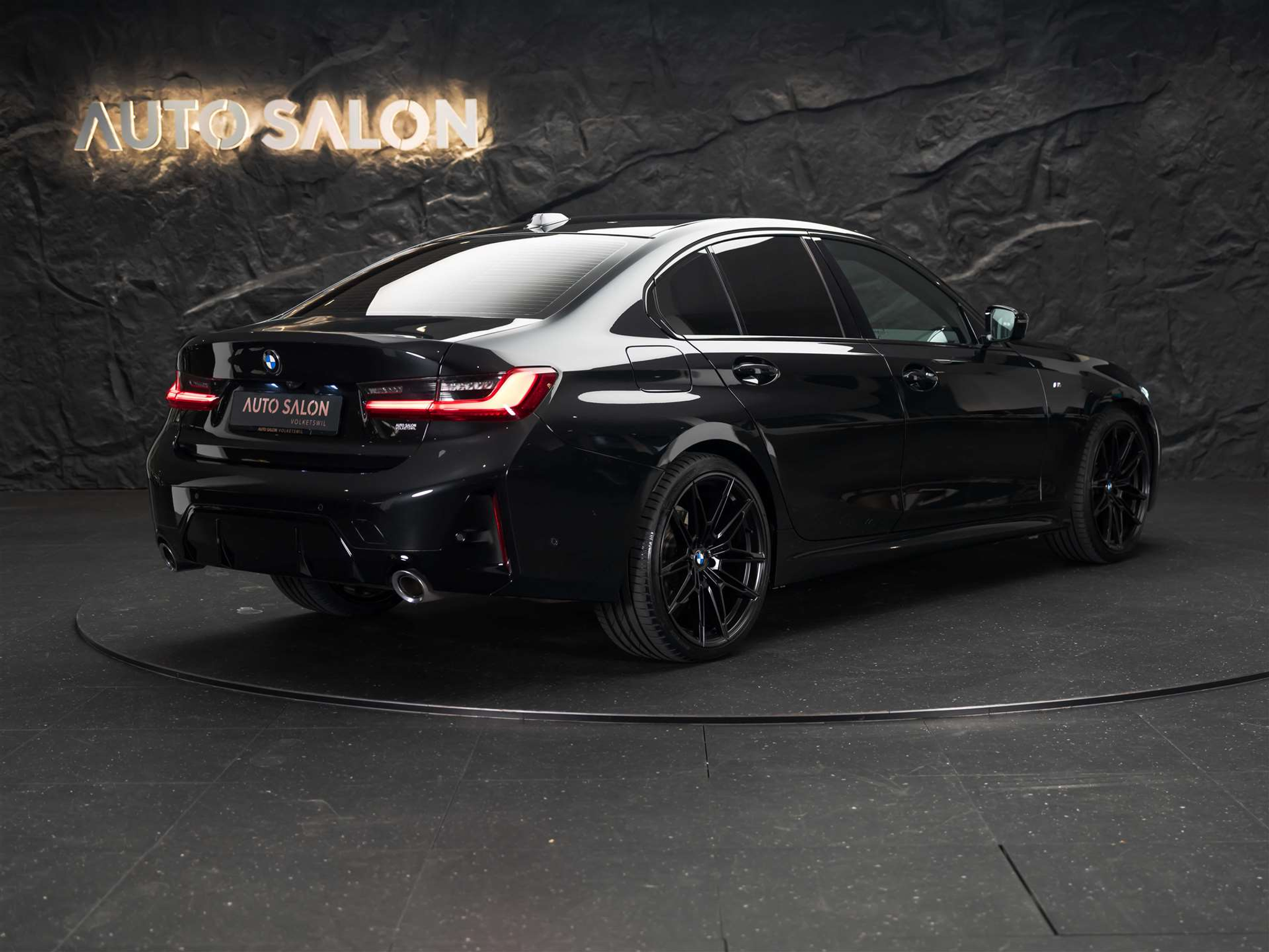 listing desktop thumbnail image 4