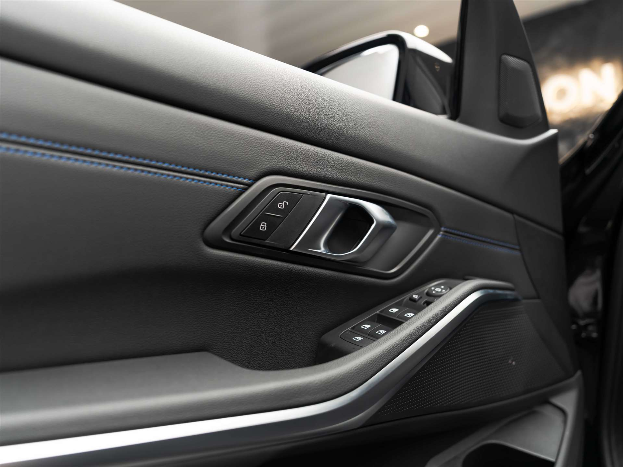 listing desktop thumbnail image 27