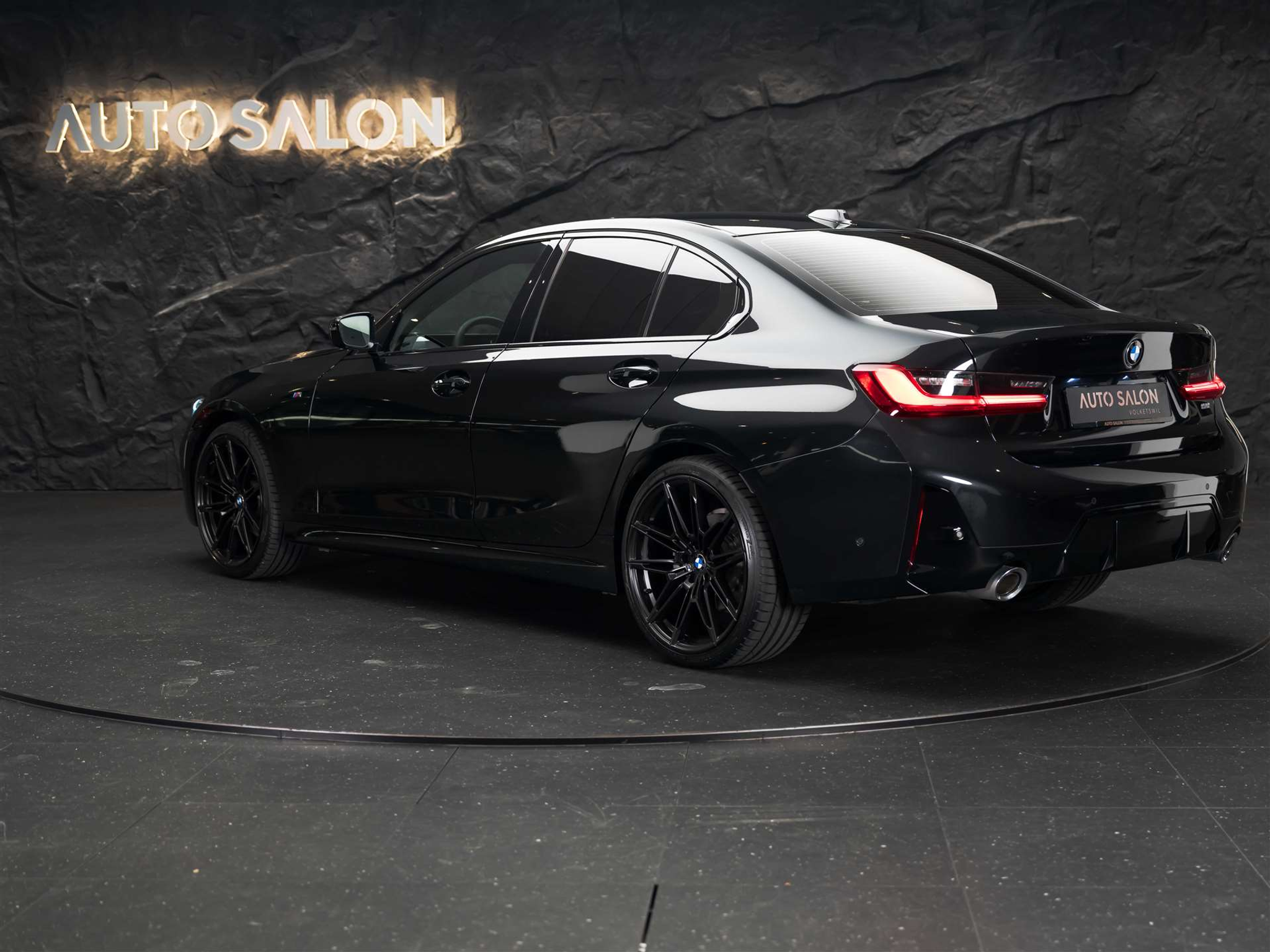 listing desktop thumbnail image 2