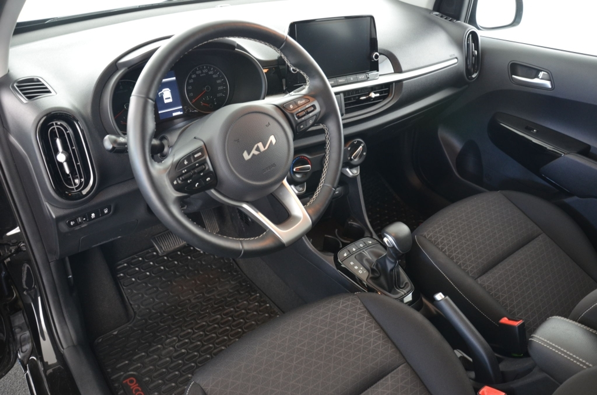 listing desktop thumbnail image 10