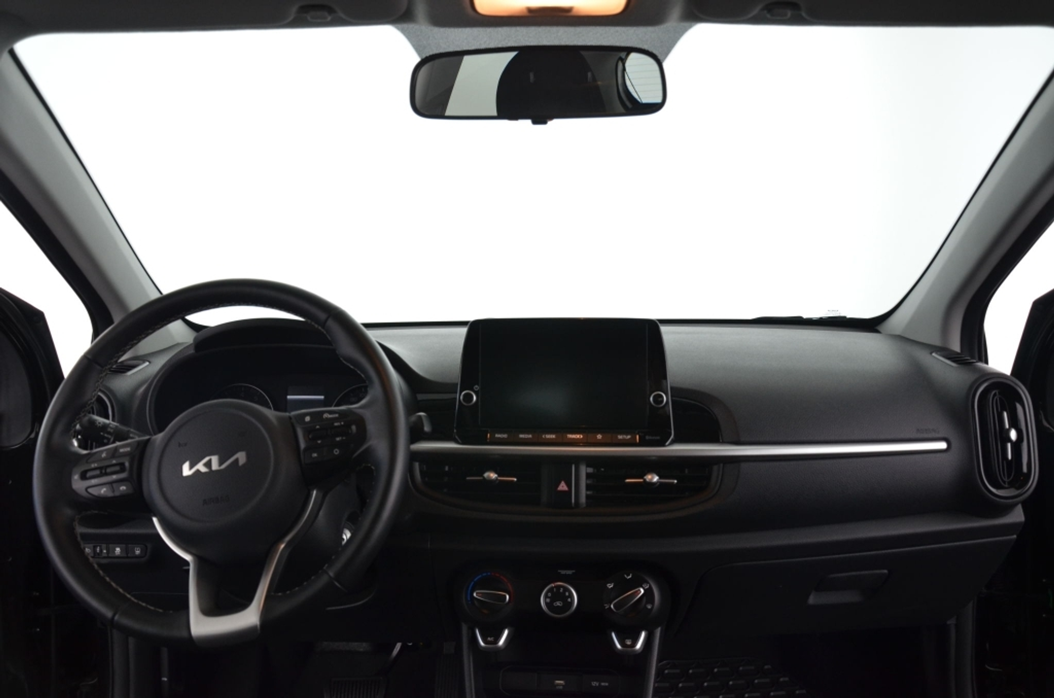 listing desktop thumbnail image 11