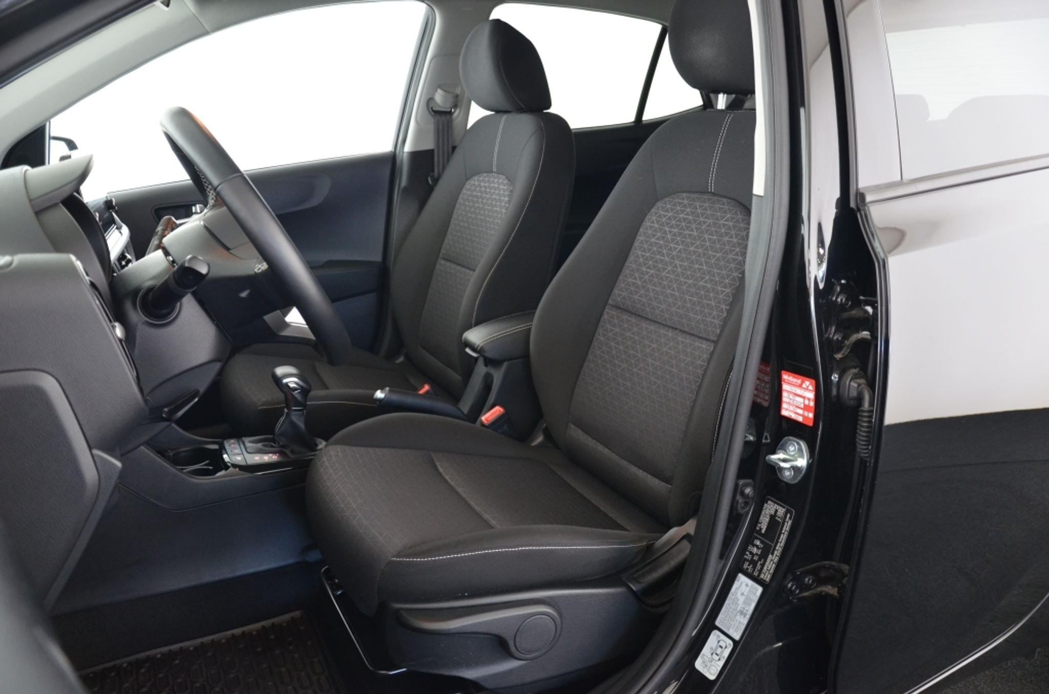 listing desktop thumbnail image 12