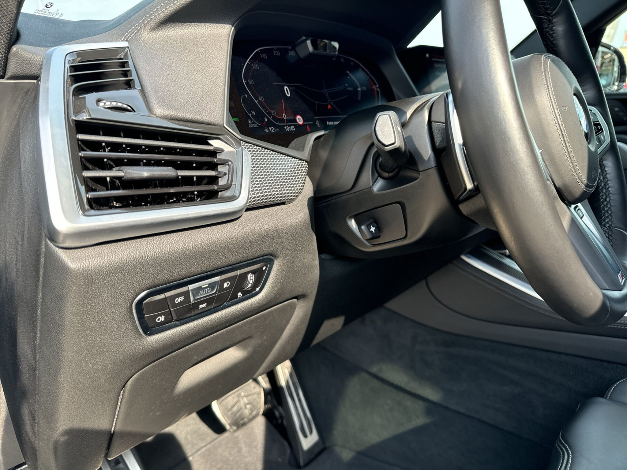 listing desktop thumbnail image 19