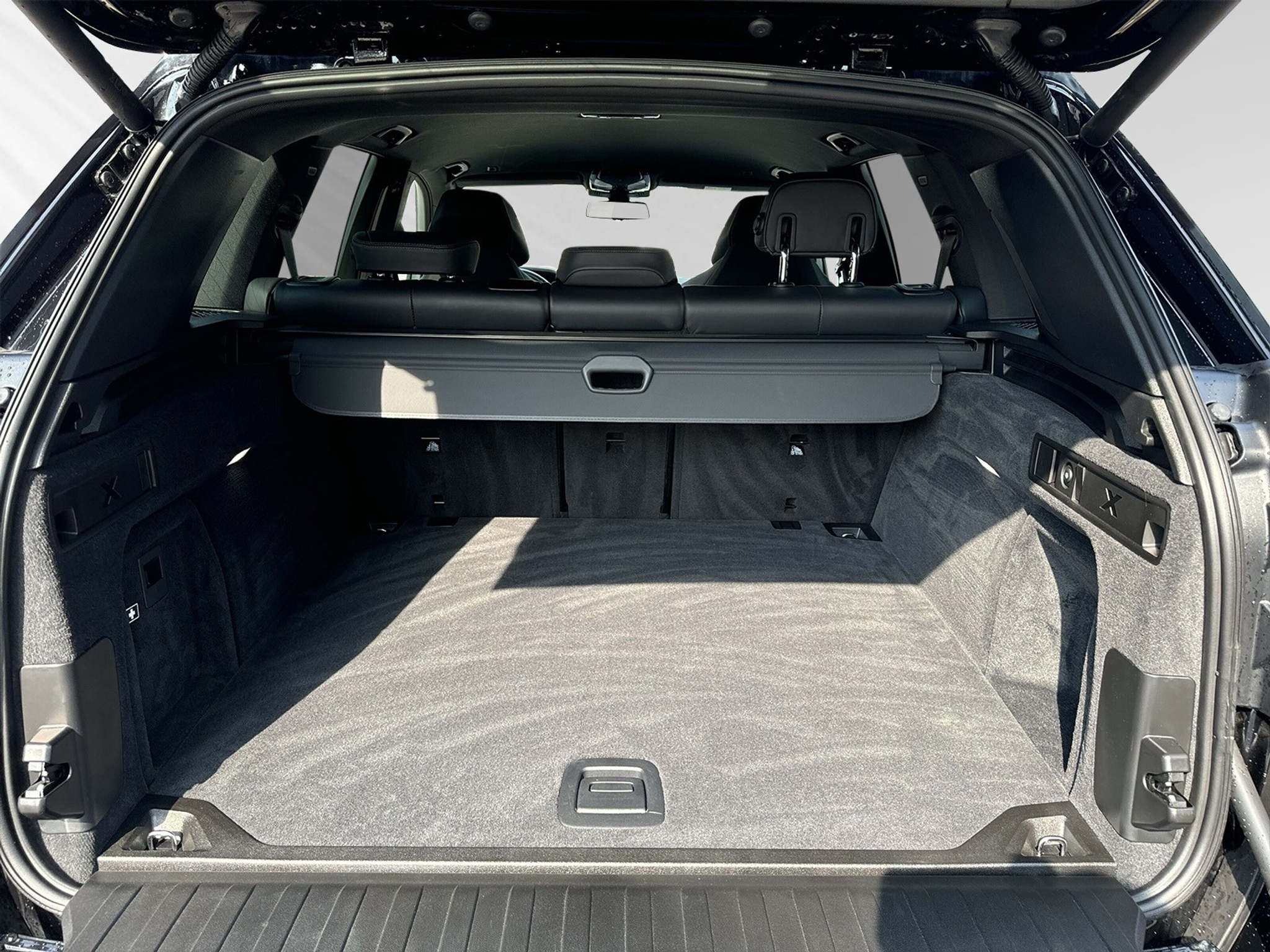 listing desktop thumbnail image 7