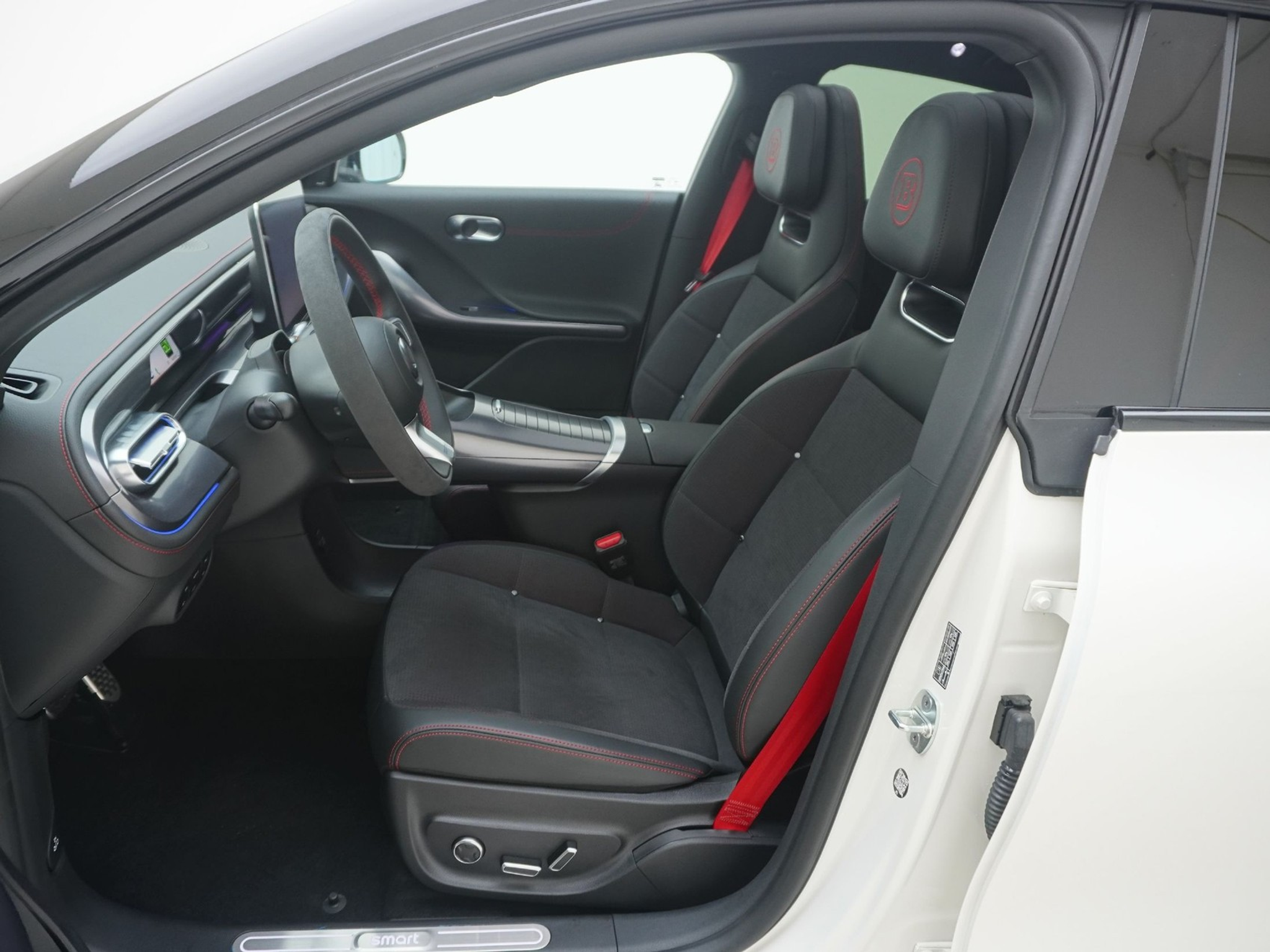 listing desktop thumbnail image 12