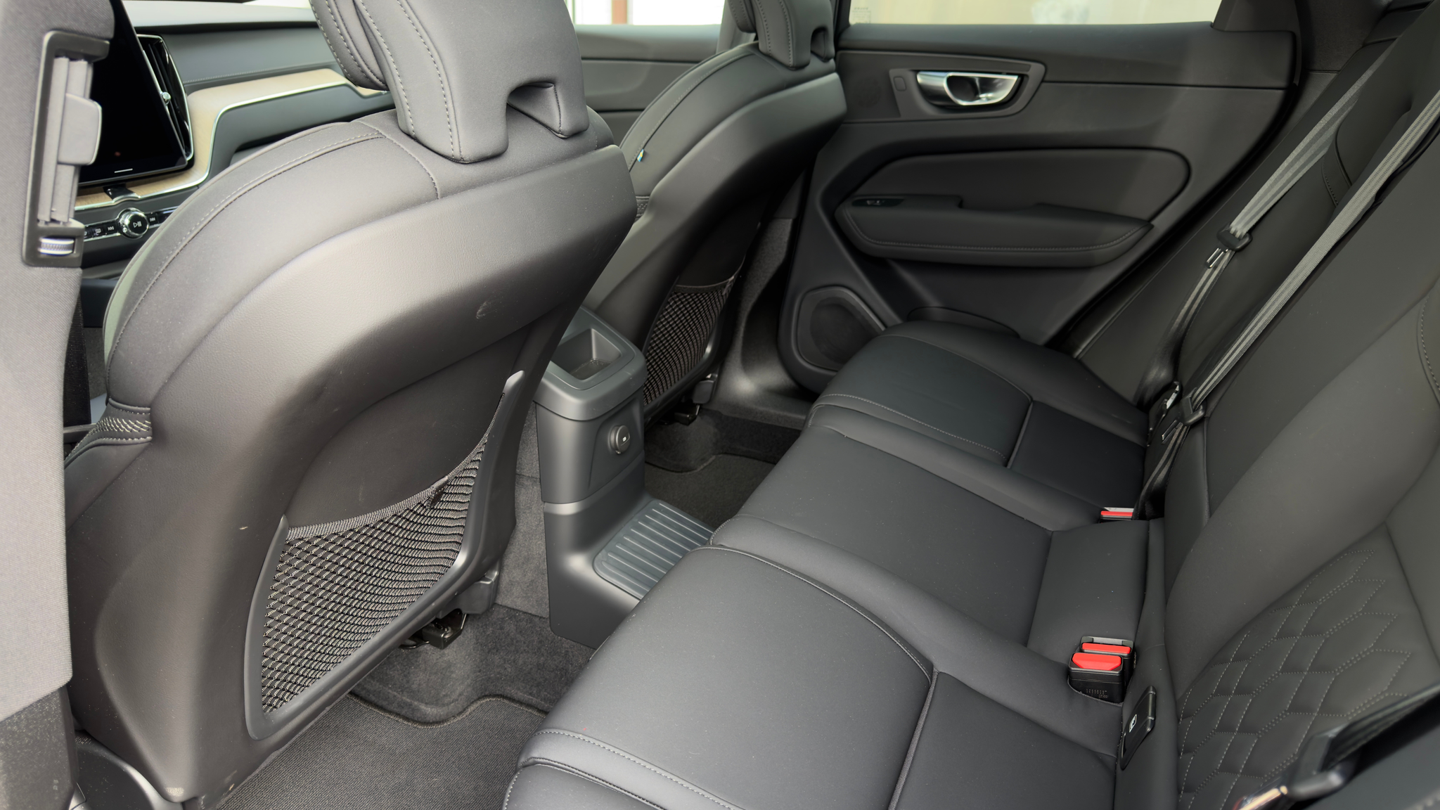 listing desktop thumbnail image 8