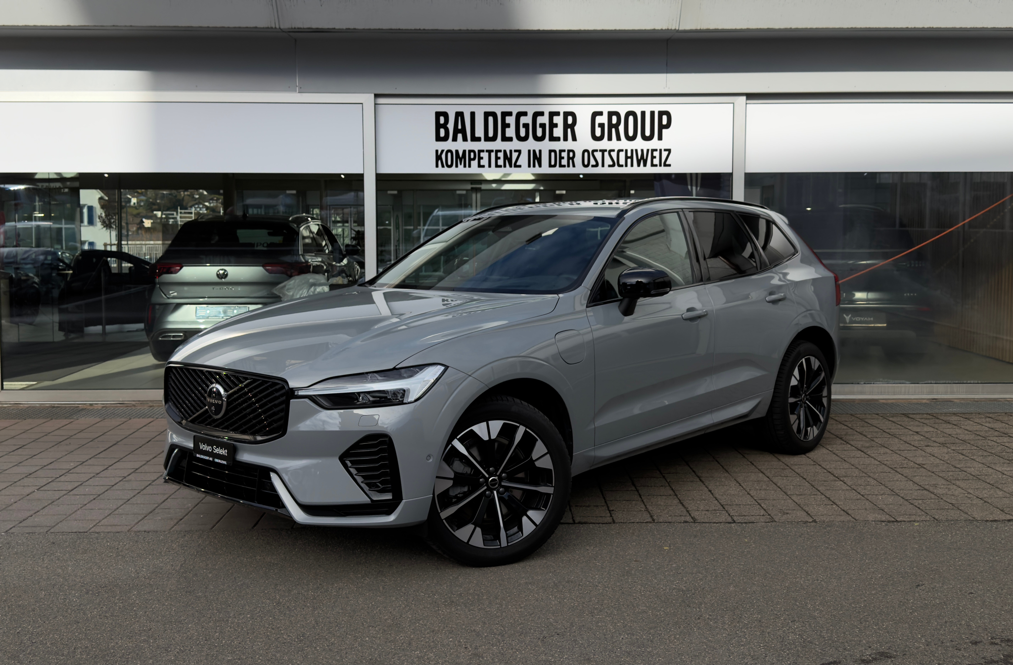 listing desktop thumbnail image 0