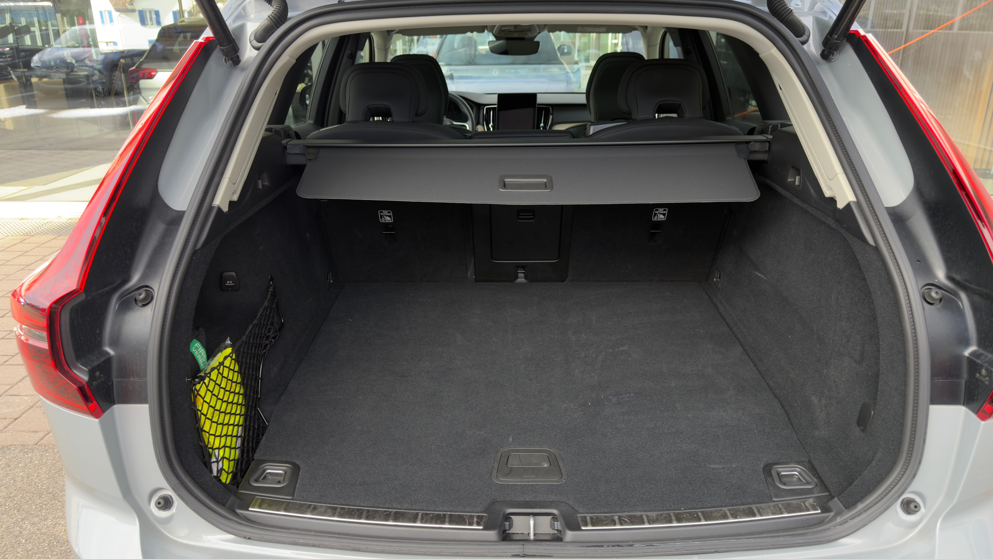 listing desktop thumbnail image 9