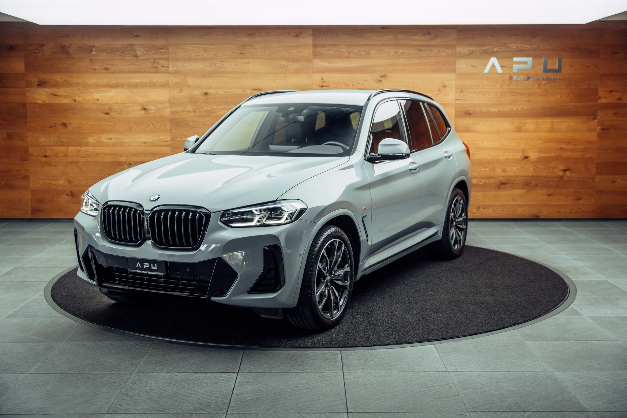 listing desktop thumbnail image 3