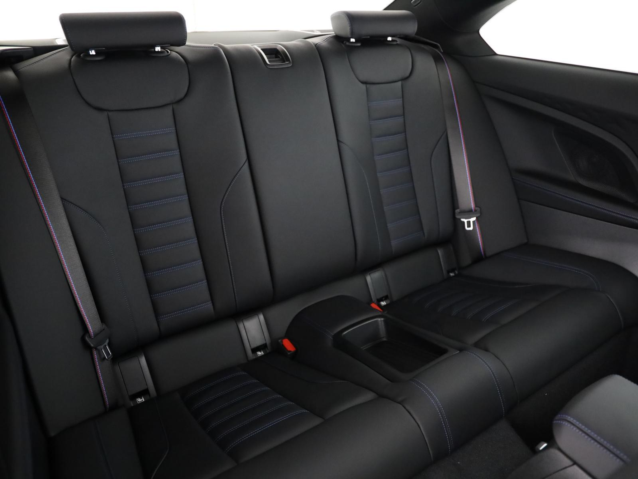 listing desktop thumbnail image 15