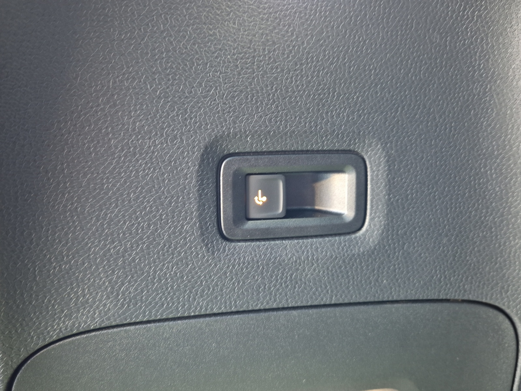 listing desktop thumbnail image 11