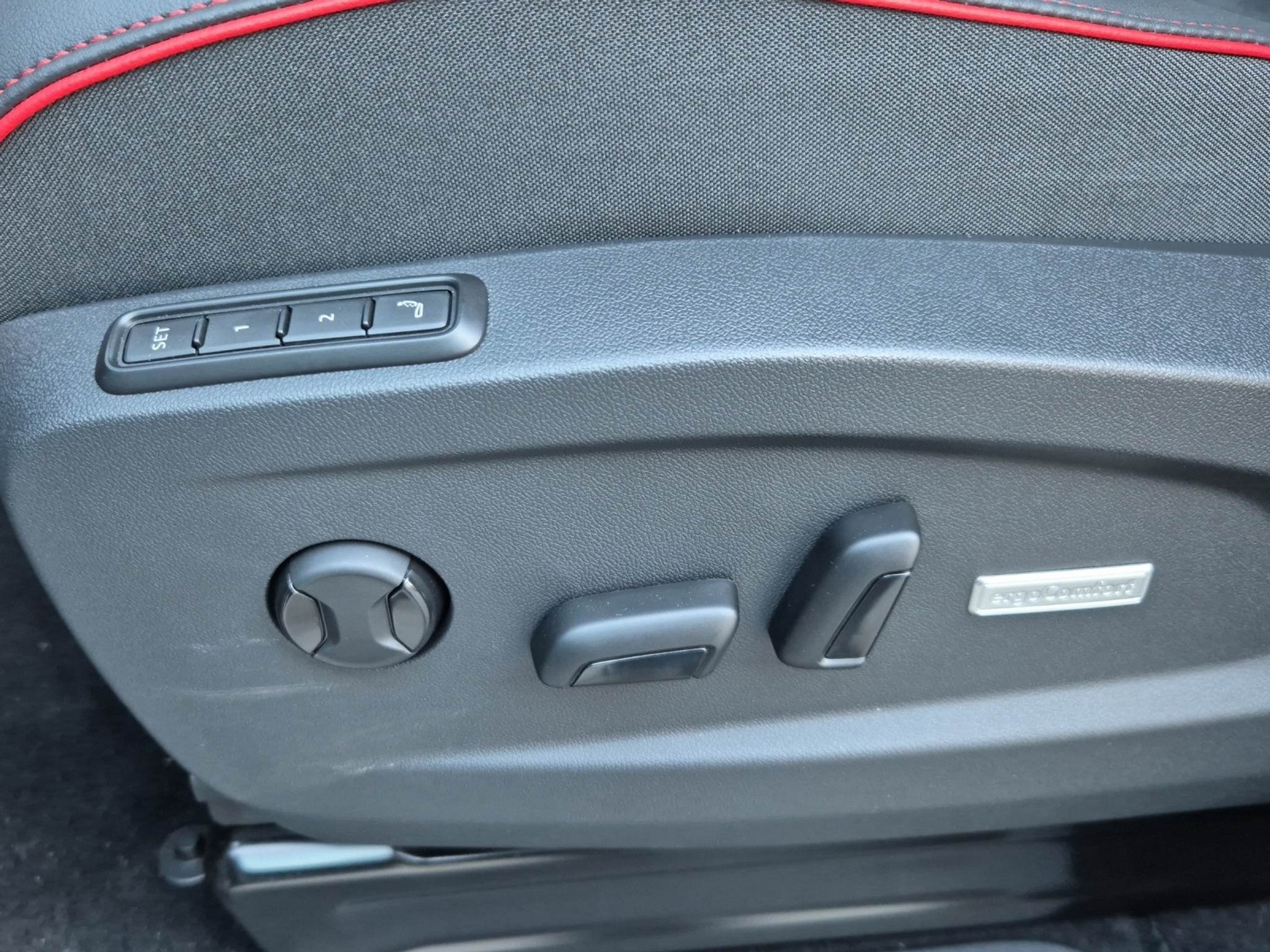 listing desktop thumbnail image 10