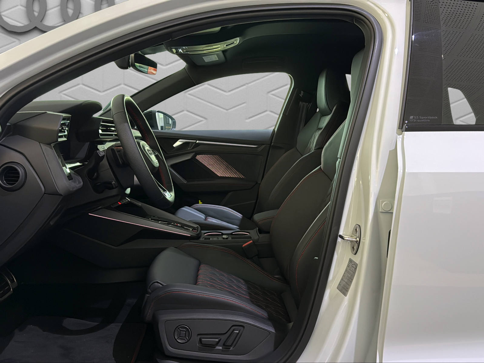 listing desktop thumbnail image 6