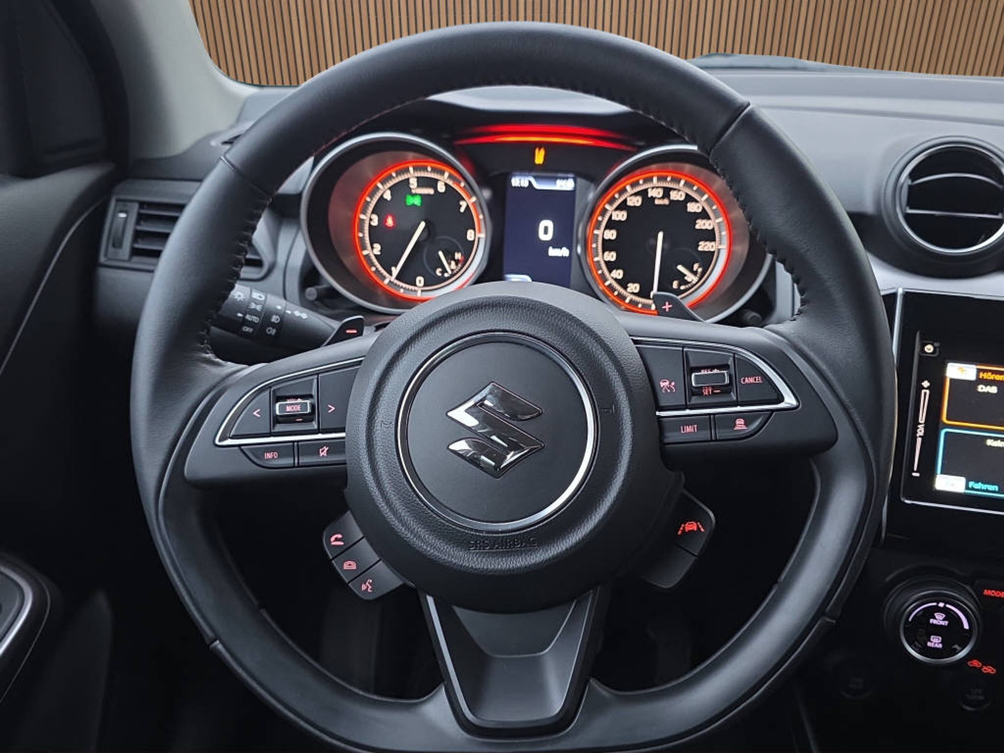 listing desktop thumbnail image 13