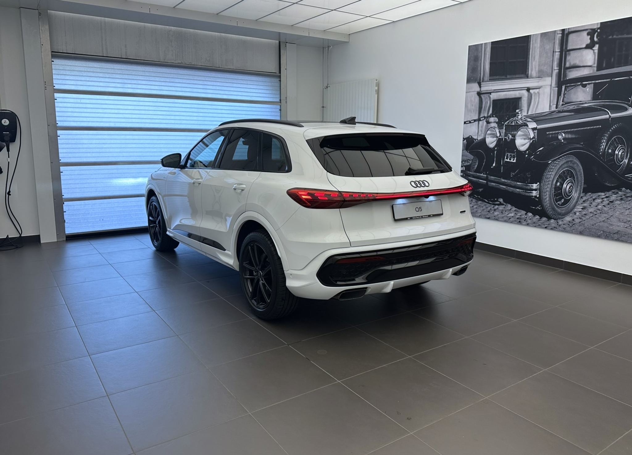 listing desktop thumbnail image 25