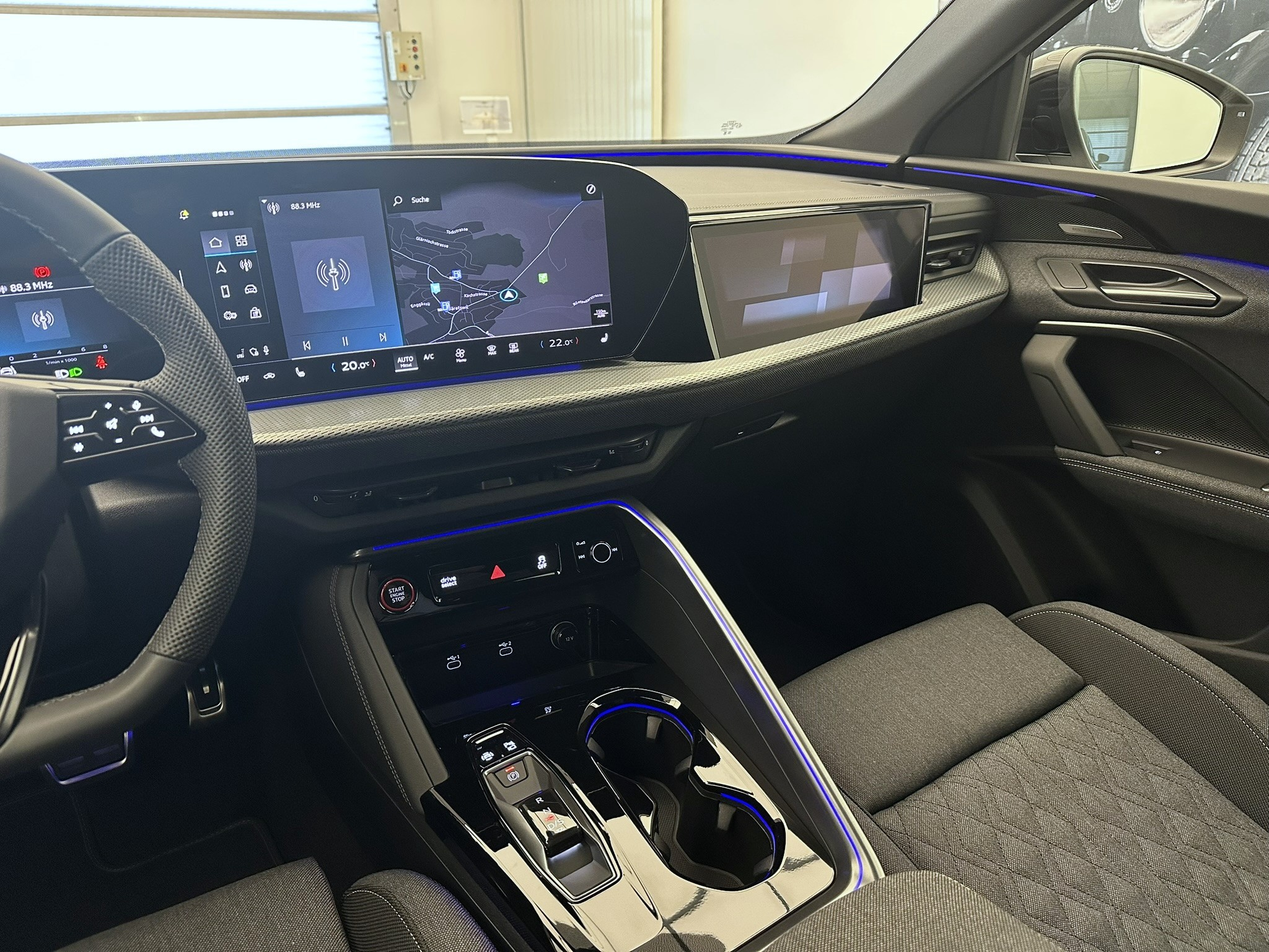 listing desktop thumbnail image 17